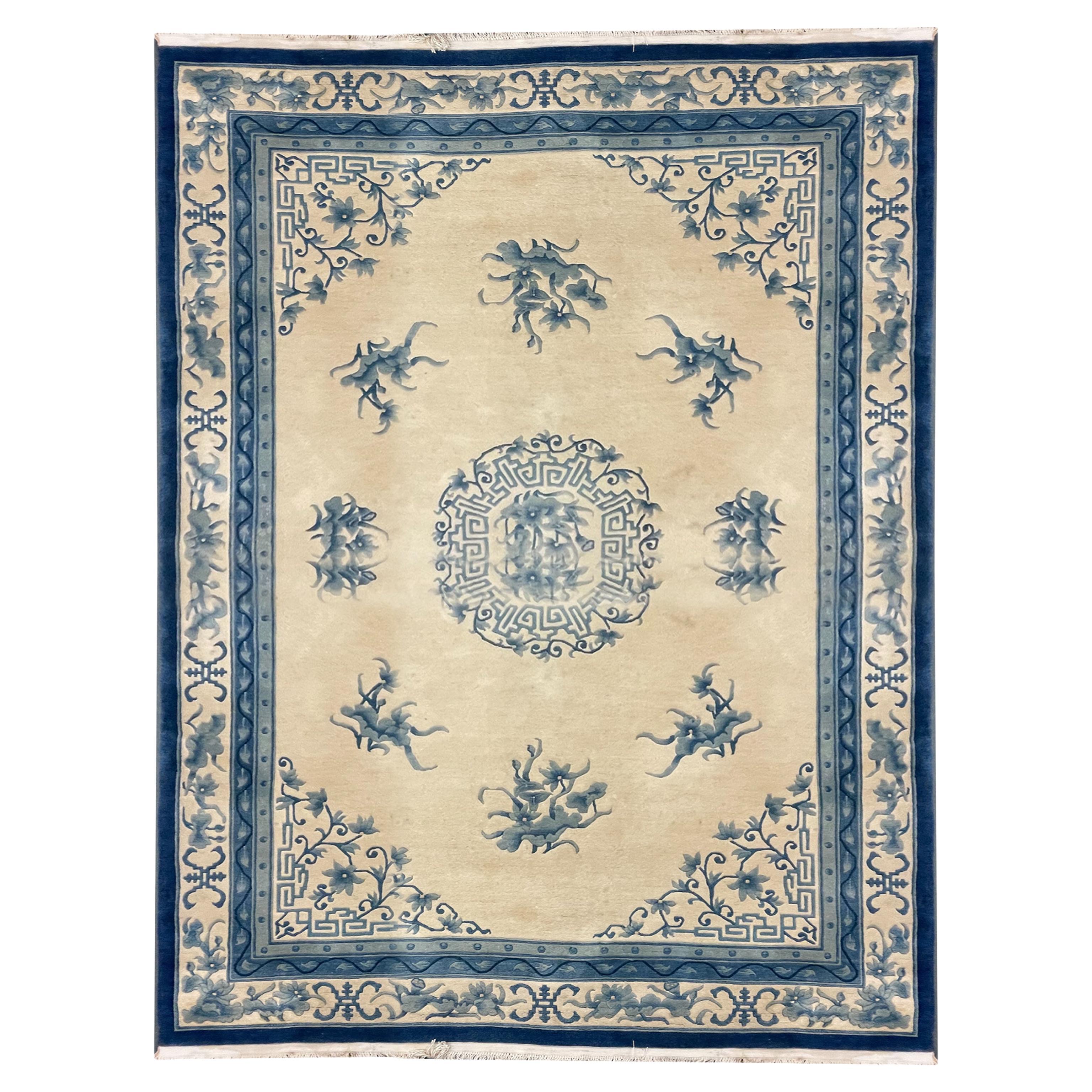 Antiker chinesischer Art-Déco-Teppich, orientalischer handgefertigter Teppich in Cremeblau, antik  Haus Teppiche