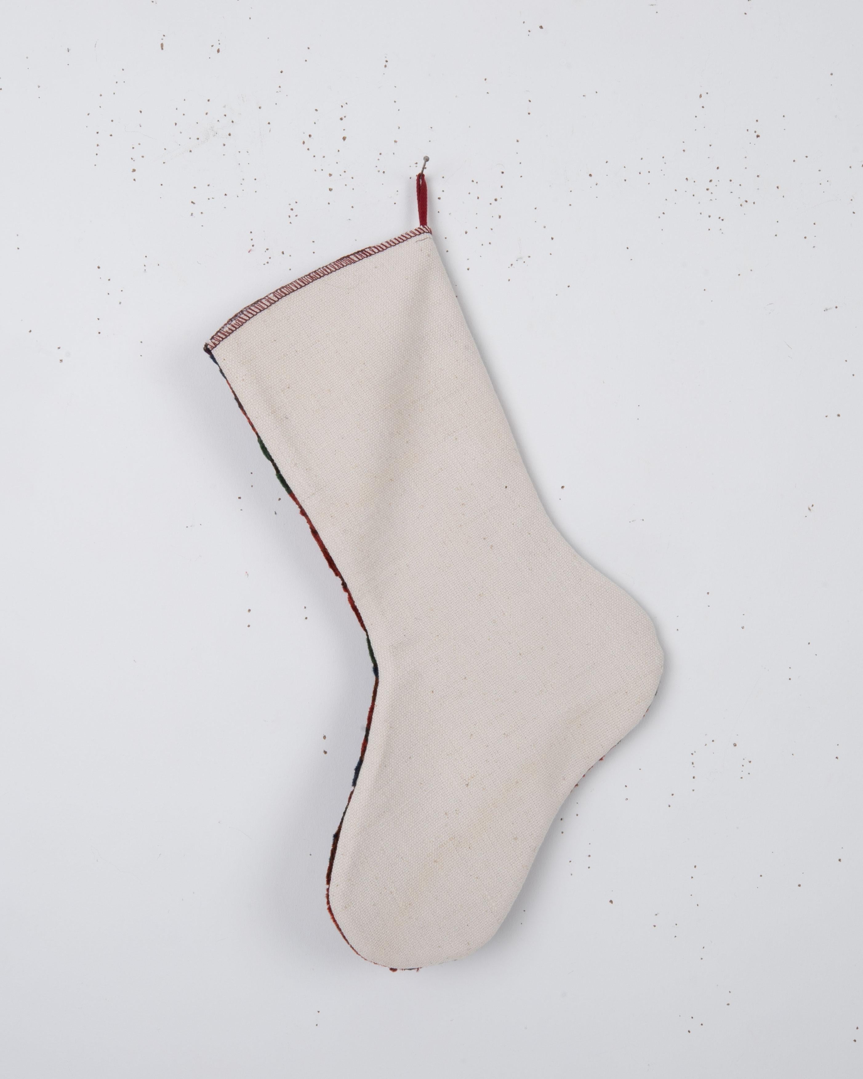 Antique Rug Fragment Christmas Stocking (Handgeknüpft) im Angebot
