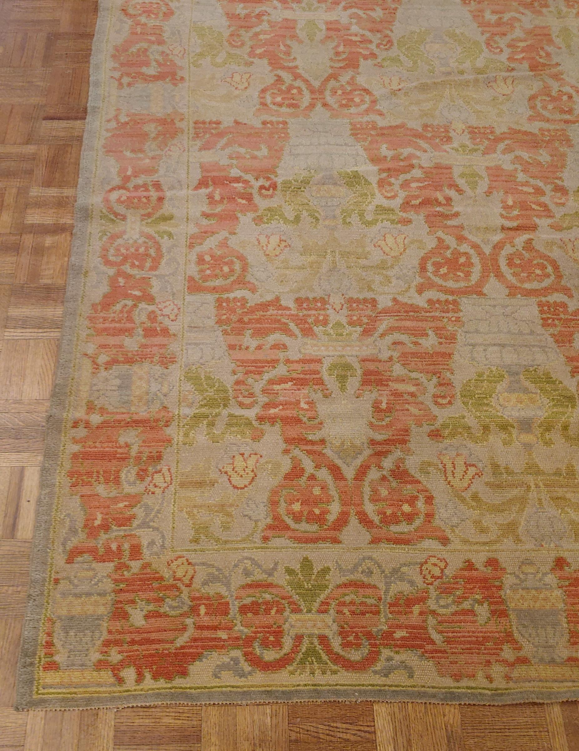 Antique Rug from Spain, Palmettos on Rust Field, Wool, 1900 In Good Condition For Sale In Williamsburg, VA