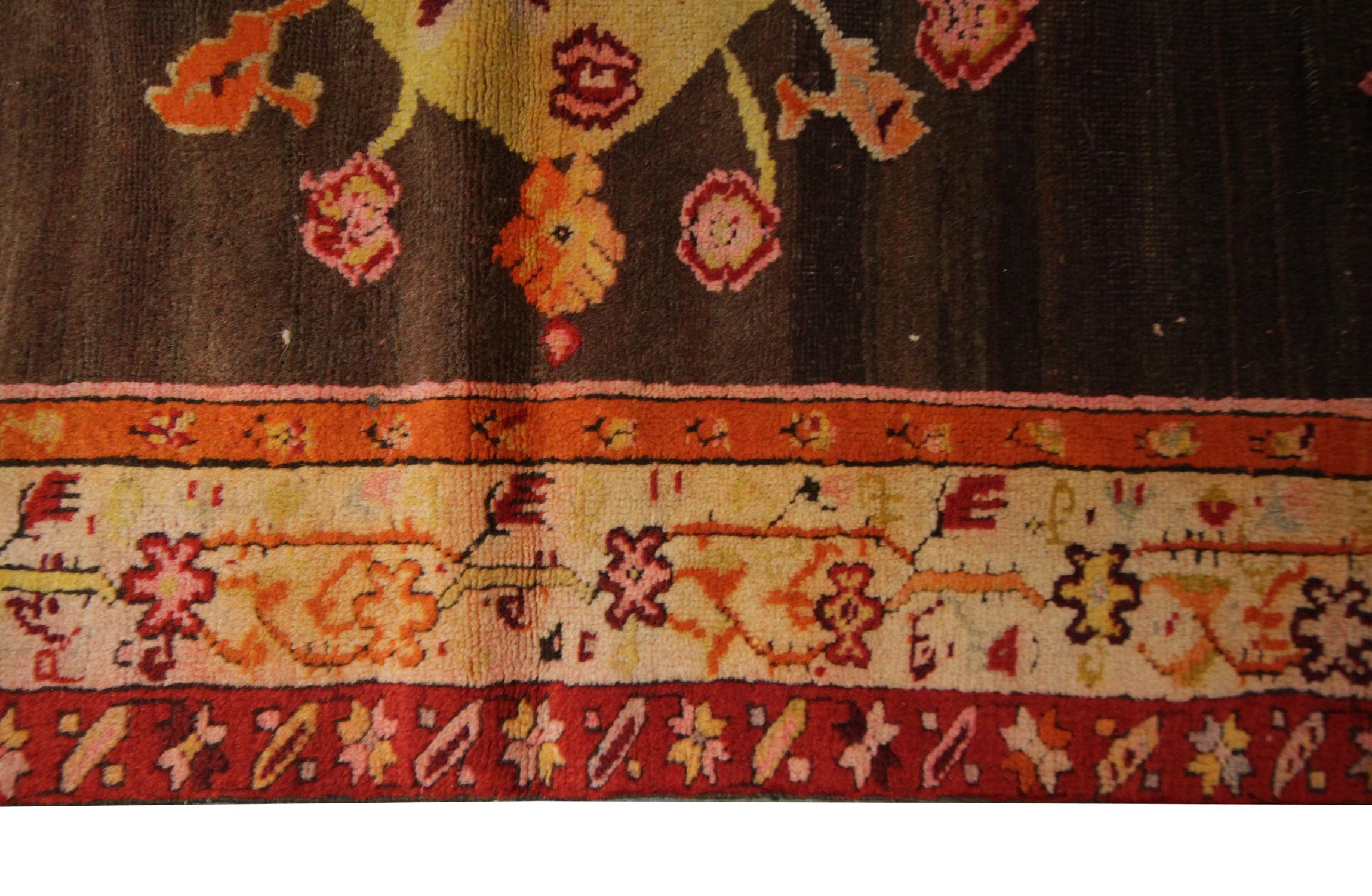 Début du 20ème siècle Tapis ancien:: tapis fait main:: médaillon central:: tapis de salon oriental vente en vente