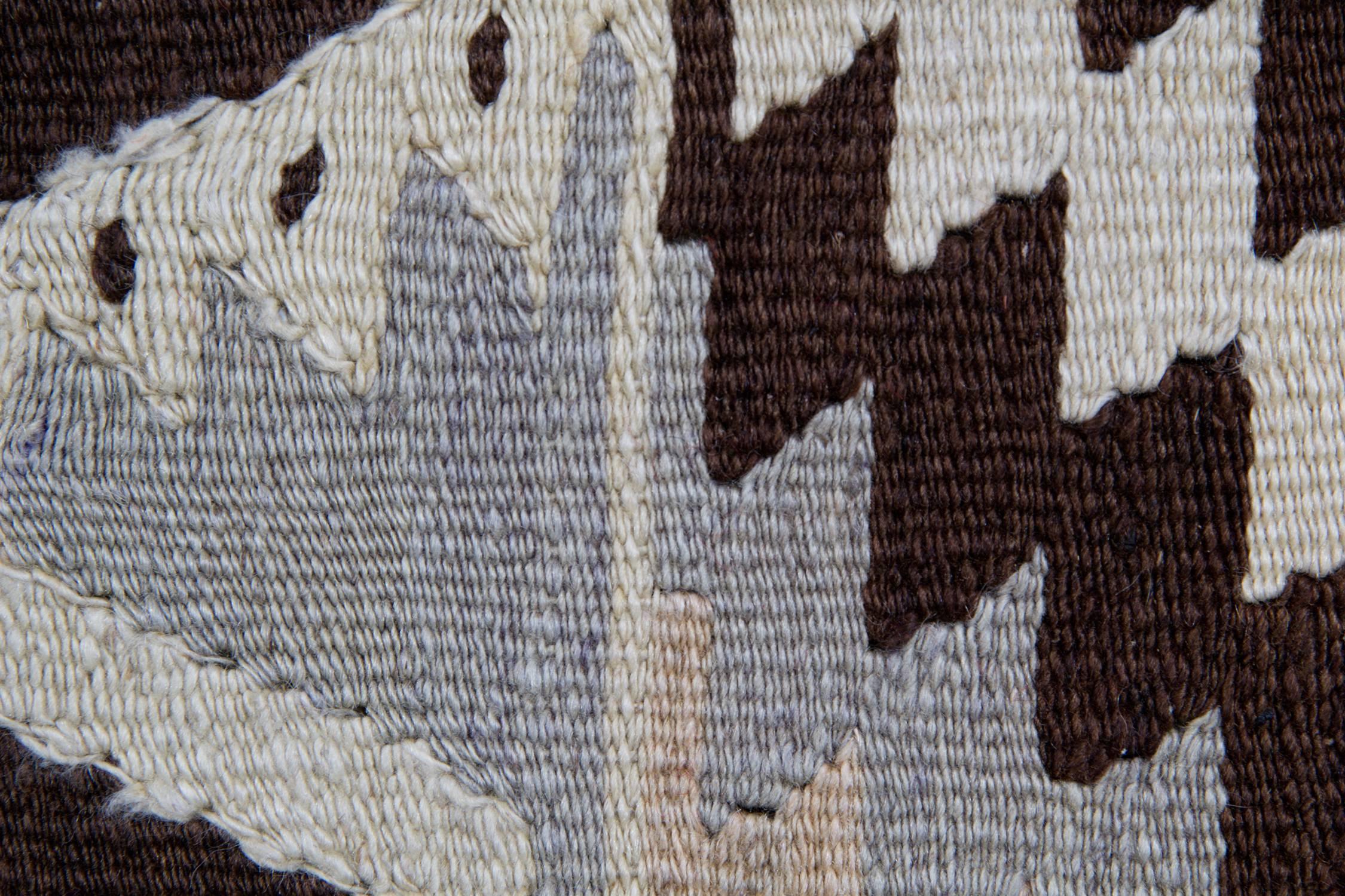 Antiker handgefertigter Teppich Türkischer Kelim Teppich Orientalische Teppiche (Gewebt) im Angebot