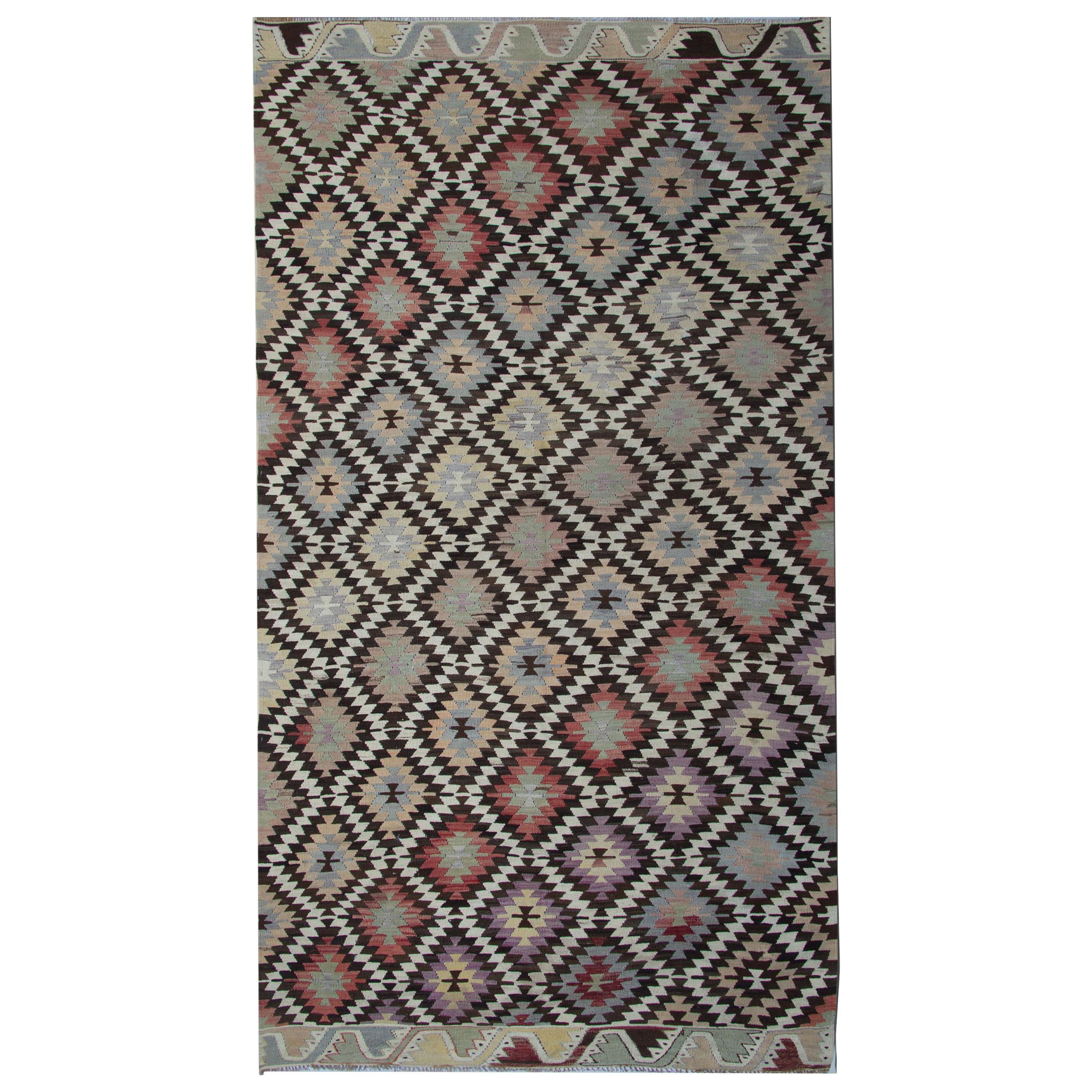 Antiker handgefertigter Teppich Türkischer Kelim Teppich Orientalische Teppiche im Angebot