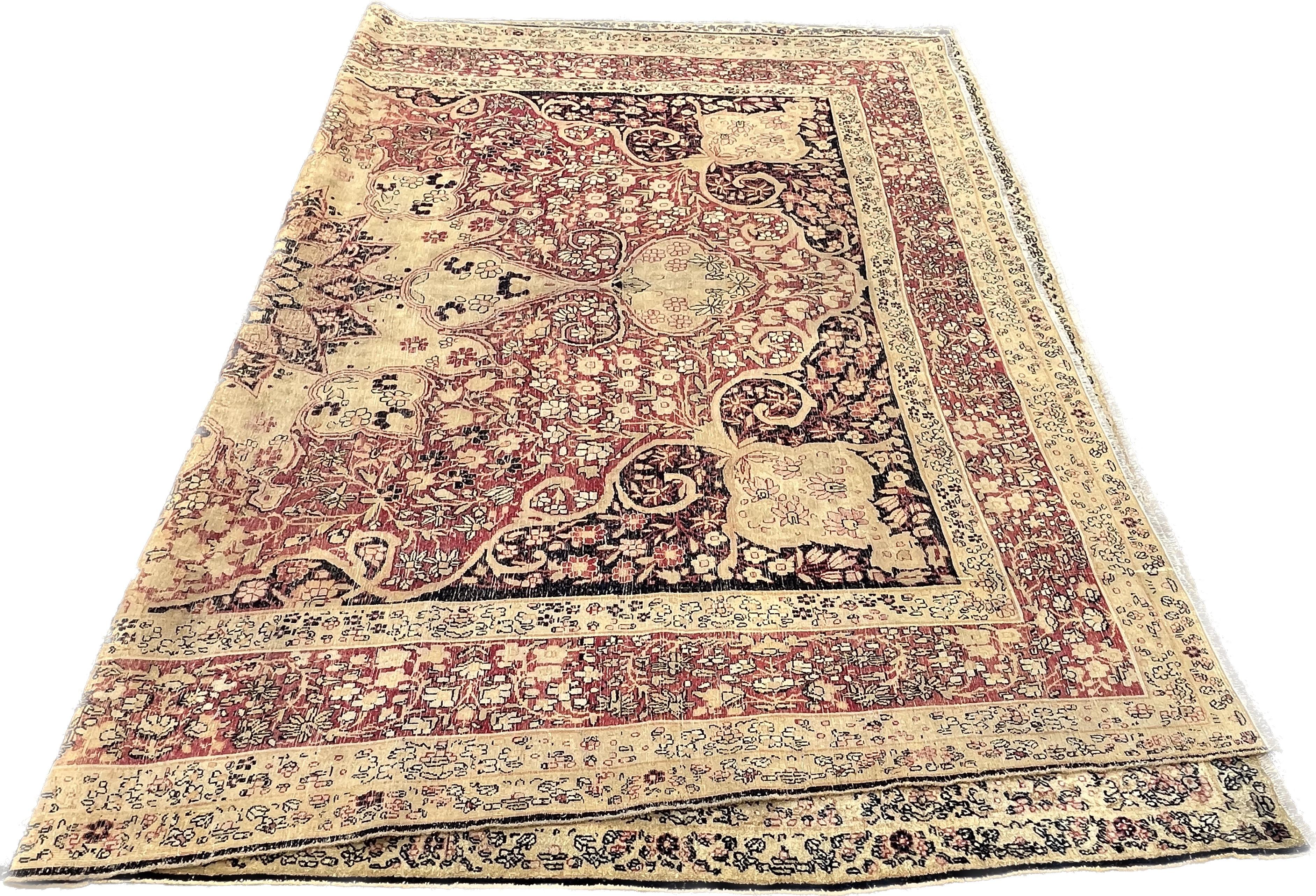 Antique Rug  Kirman Raver. Late 19th For Sale 3