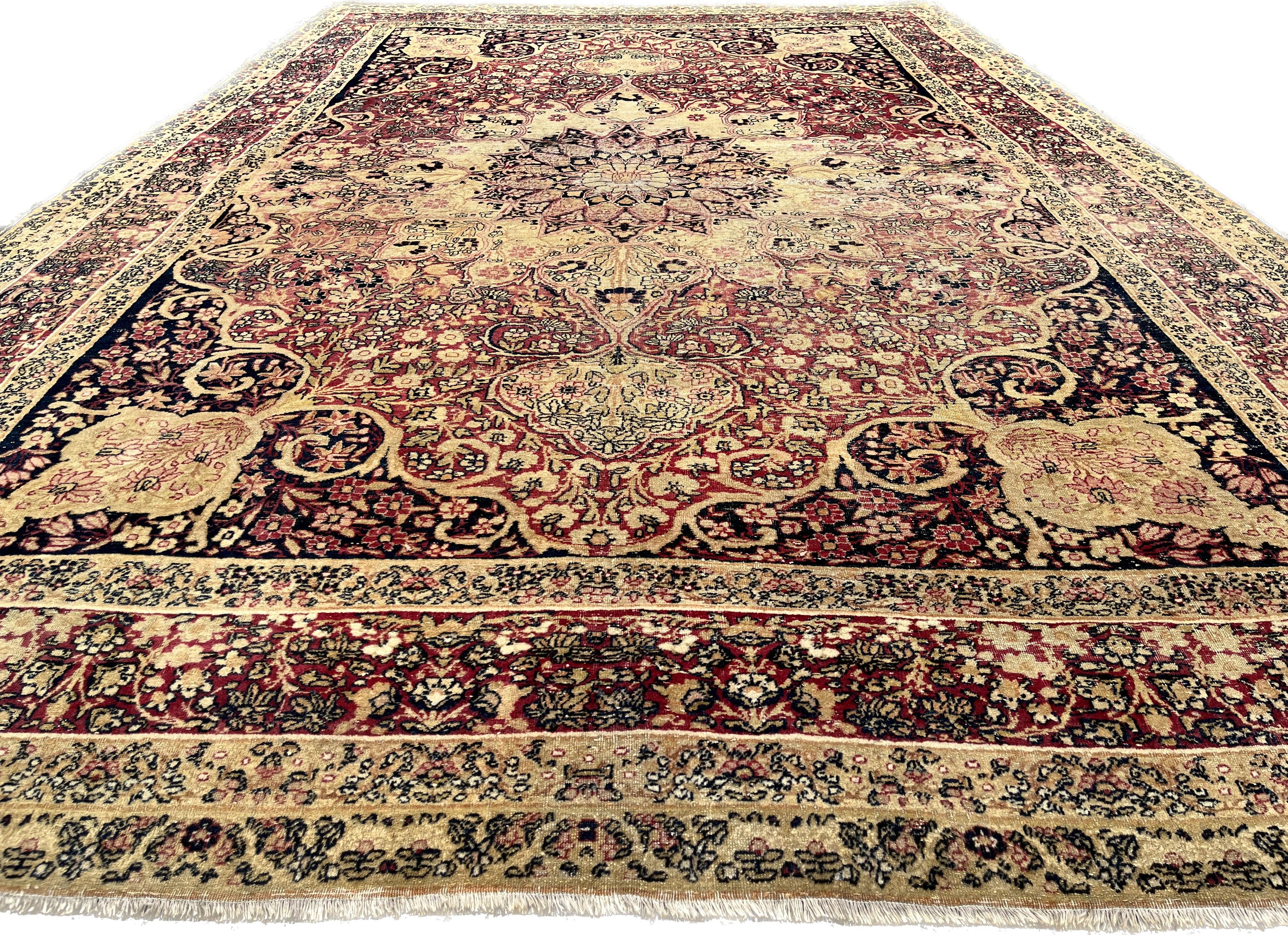 Antique Kirman Laver (Raver) Late. 19th
Magnificent Kerman carpet known as Laver, circa 1880. Coming from a castle in Agenais.

Kerman is the largest city in southeastern Iran. It is the capital of the province of Kerman.
The deep harmony of colors