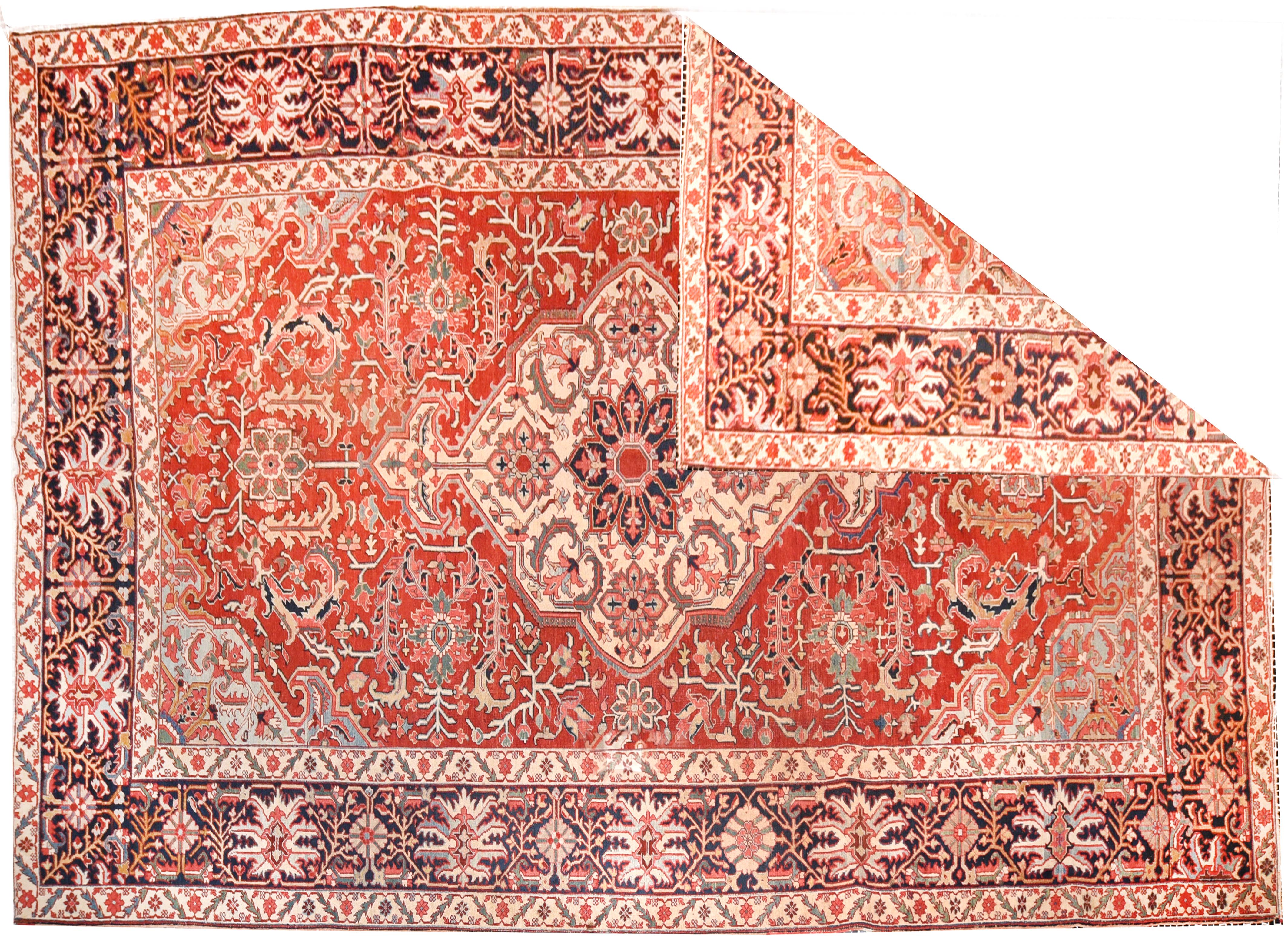 Die Heriz-Teppiche gehören zu den berühmtesten Teppichen aus dem Iran, da sie einen ganz eigenen und unverwechselbaren Stil haben. Heriz ist eine Stadt im Nordwesten des Irans, in der Nähe der Stadt Tabriz, die ein wichtiges Zentrum der