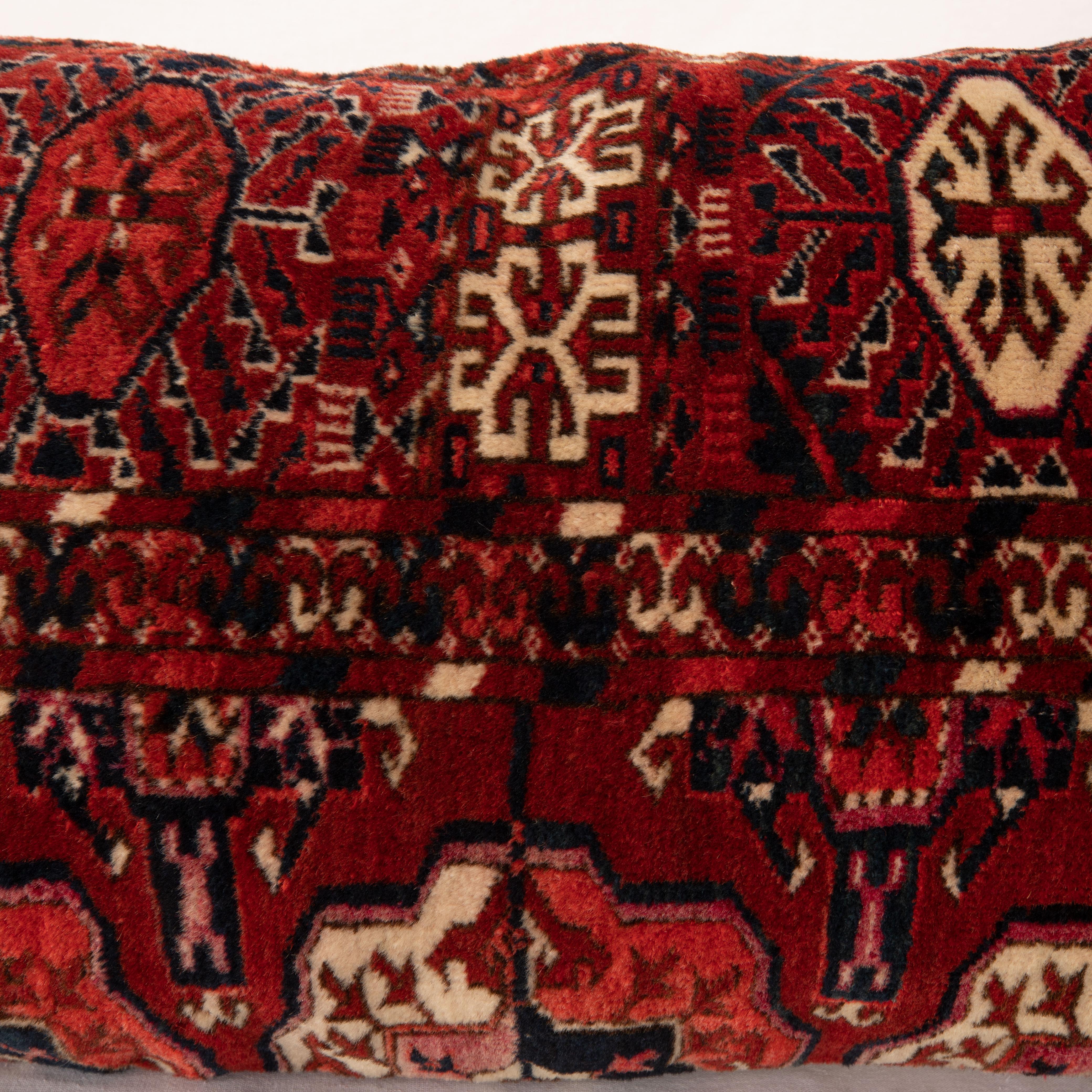 Antique Rug Pillowcase Made from a Late 19th C. Turkmen Tekke Tribe Rug Fragment In Good Condition For Sale In Istanbul, TR
