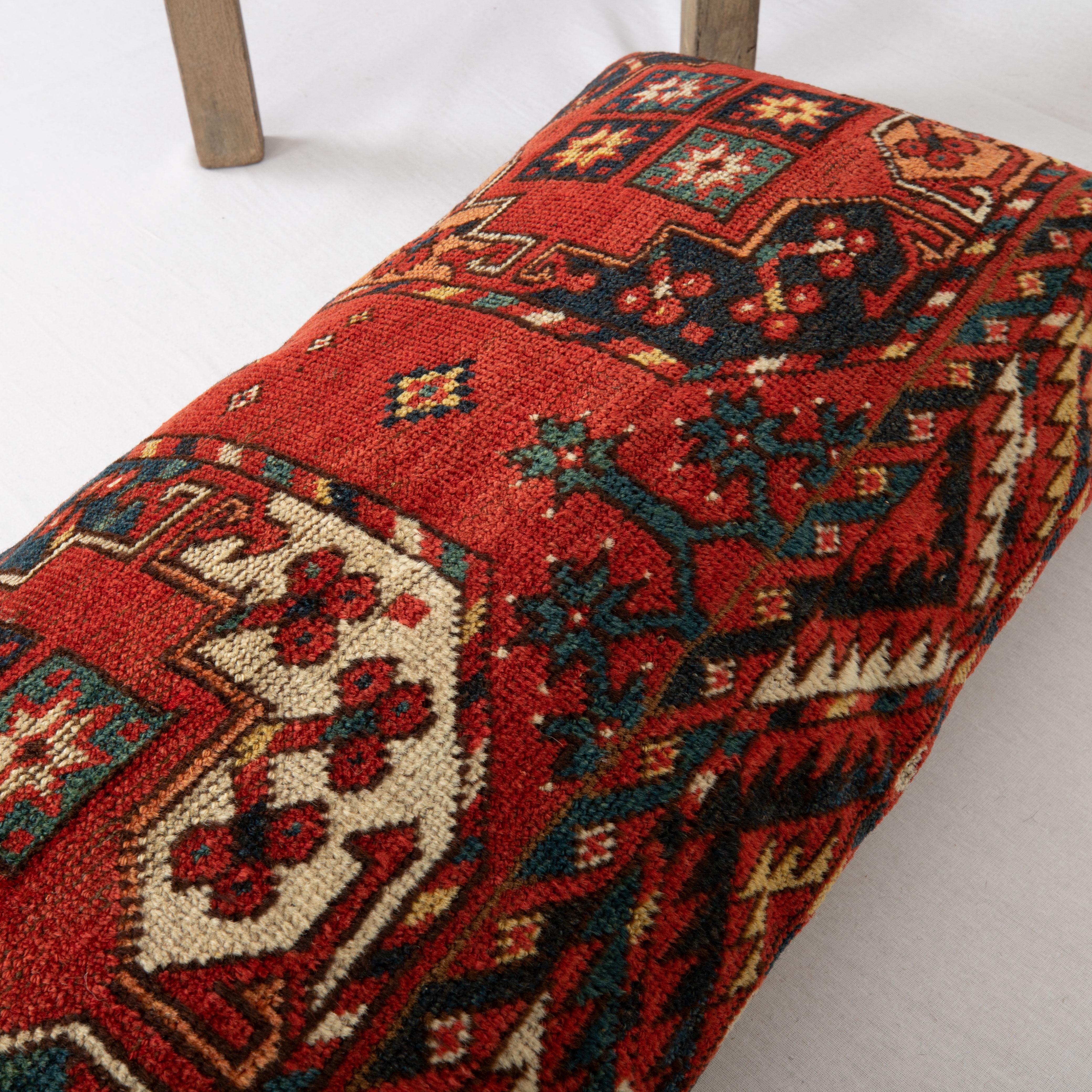 Antique Rug Pillowcase Made from Mid-19th C. Turkmen Ersari Rug Fragment In Good Condition For Sale In Istanbul, TR