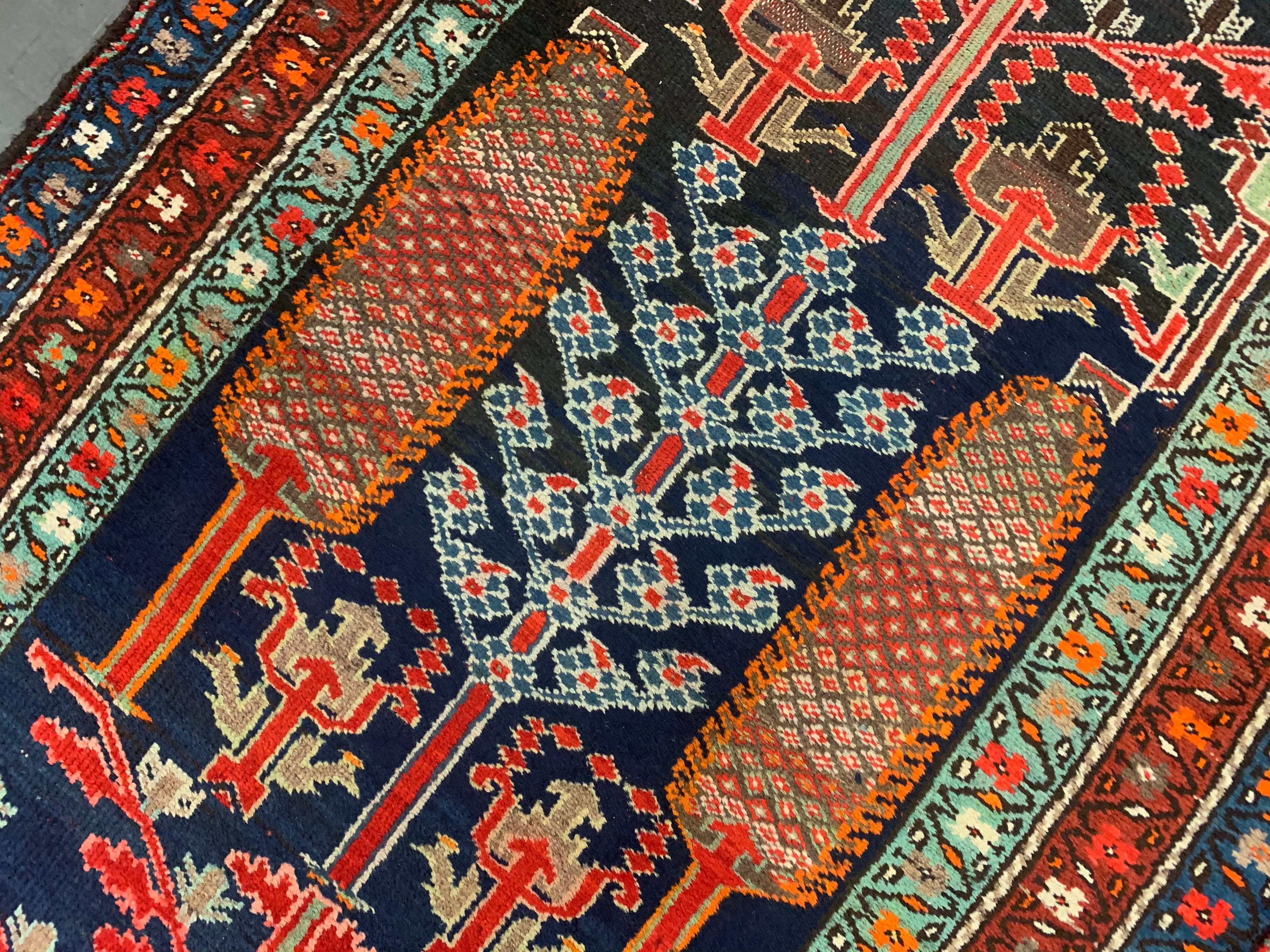 Antiker, handgefertigter, orientalischer, traditioneller, Stammeskunst-Teppich, Läufer (Wolle) im Angebot