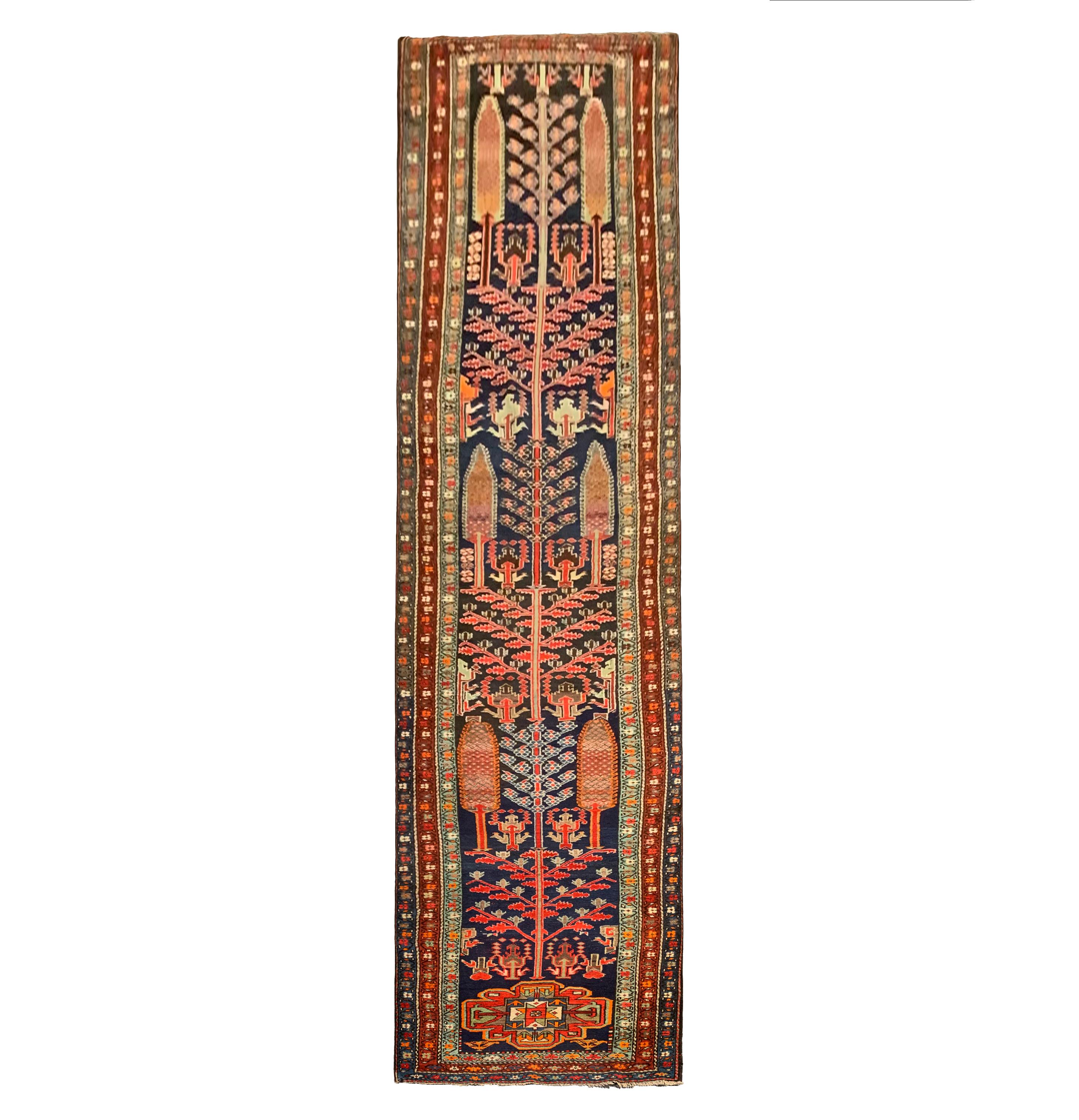 Tapis de couloir ancien en laine traditionnelle orientale, fait à la main, motif tribal