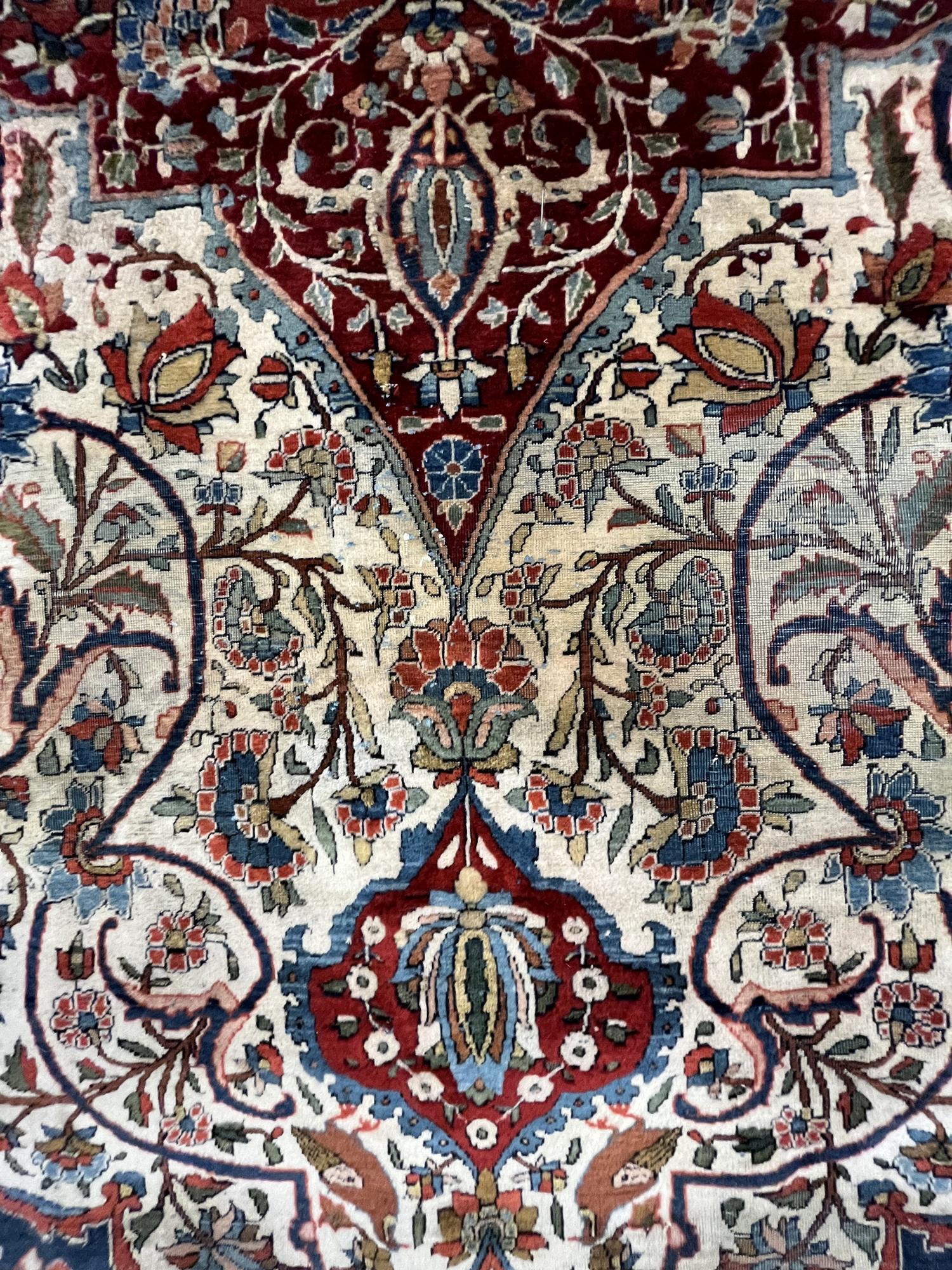 Tissage Tapis traditionnel ancien tapis grand format en laine pour salon en vente