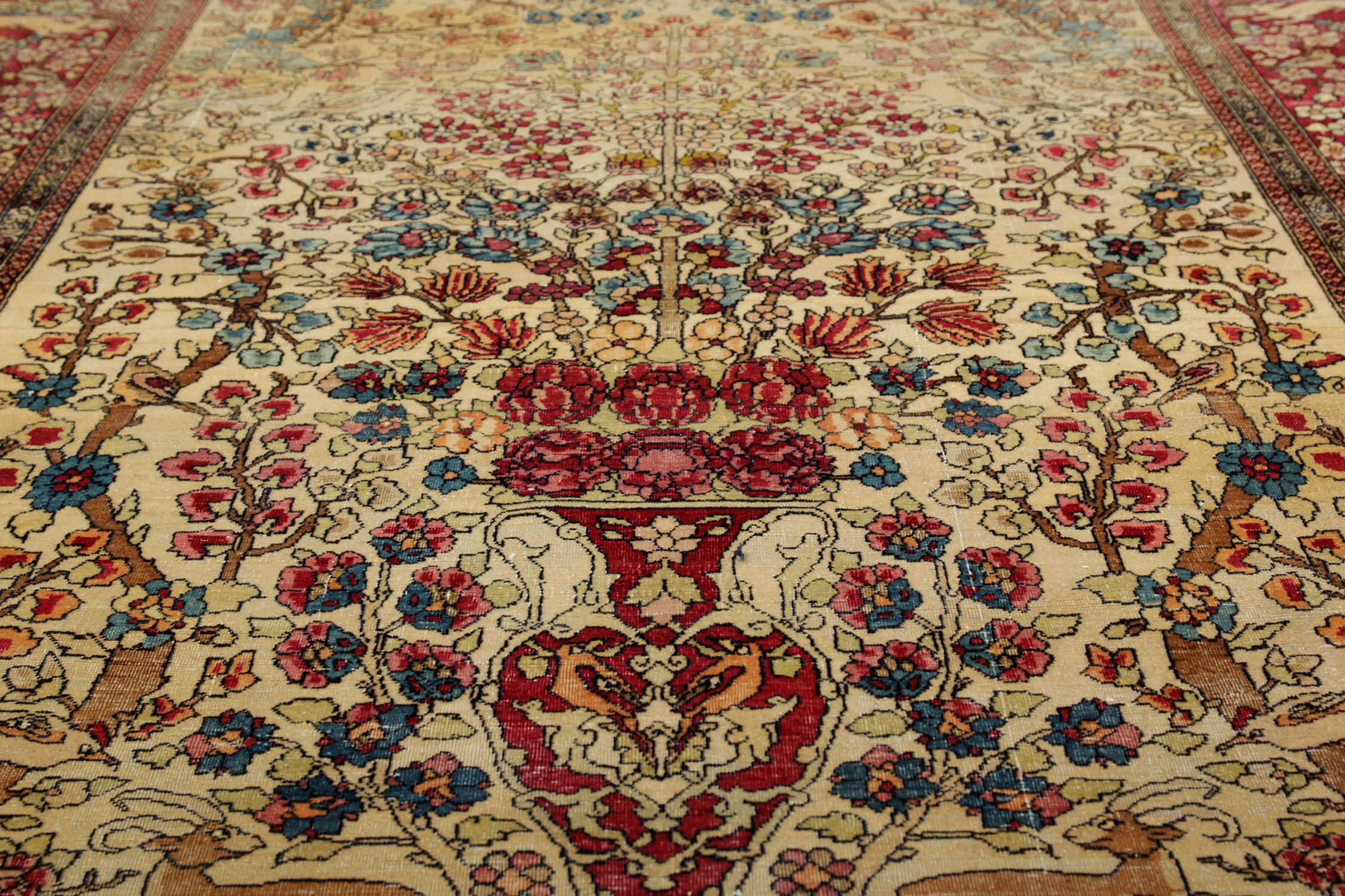 Hand-Woven Antique Floral Wool Area Rug Handmade Exclusive Living Room Carpet- 125x197cm For Sale