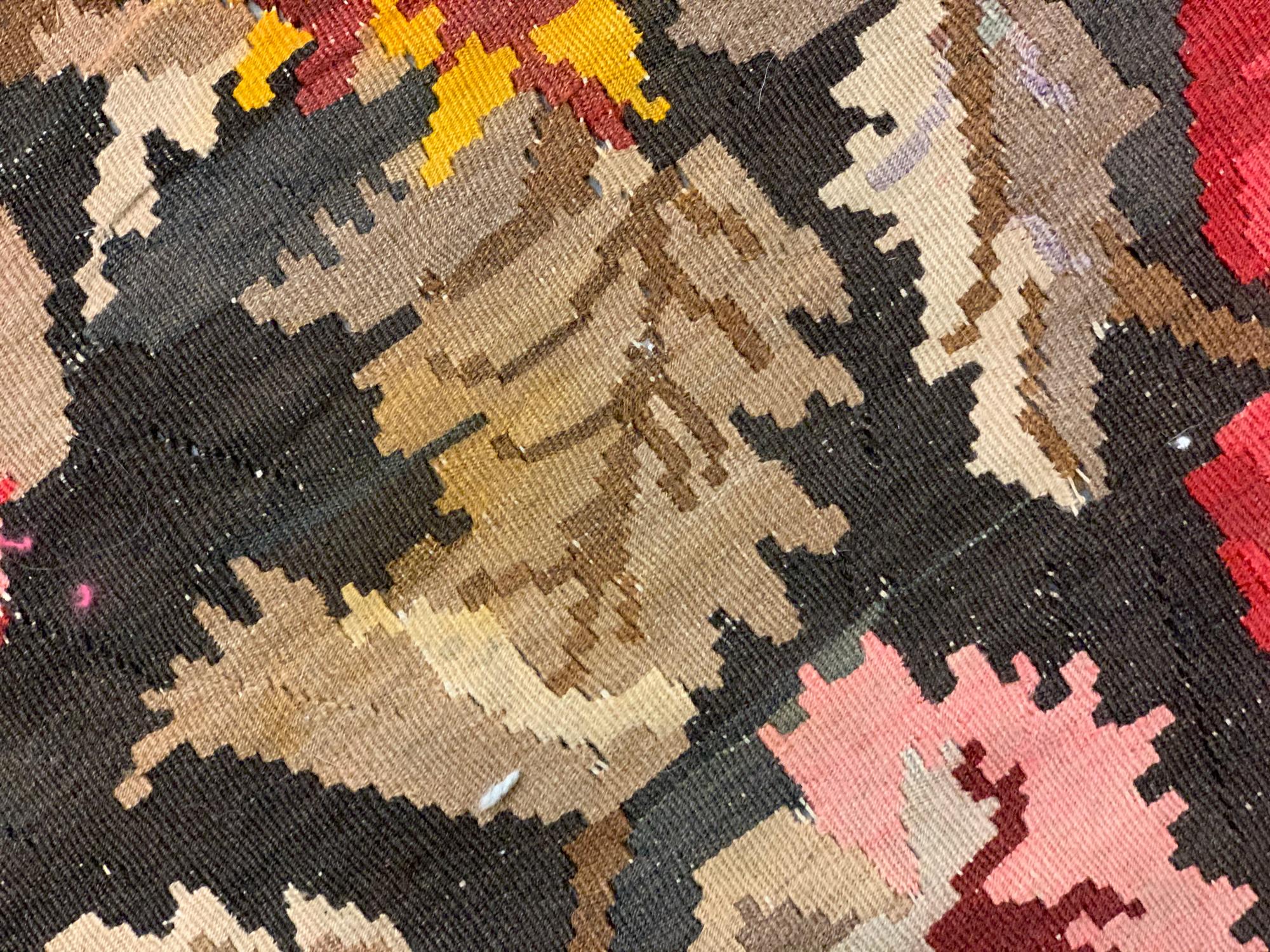 Antike Kaukasische Karabagh-Teppiche, handgewebter, geblümter, orientalischer Teppich (Handgeknüpft) im Angebot
