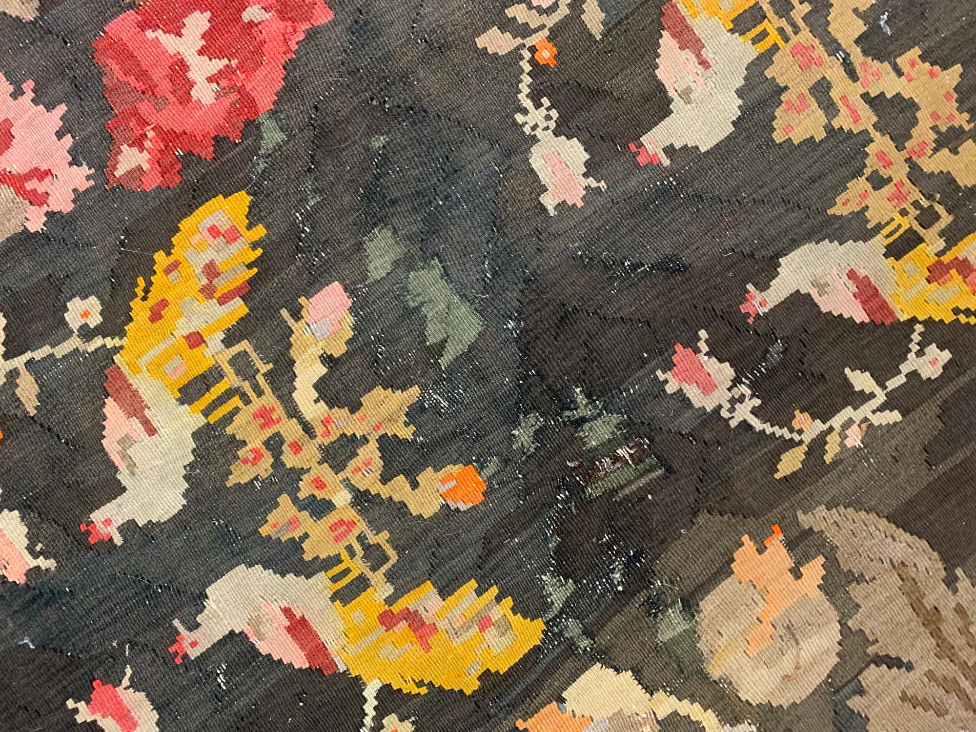 Antike Kaukasische Karabagh-Teppiche, handgewebter, geblümter, orientalischer Teppich im Zustand „Hervorragend“ im Angebot in Hampshire, GB