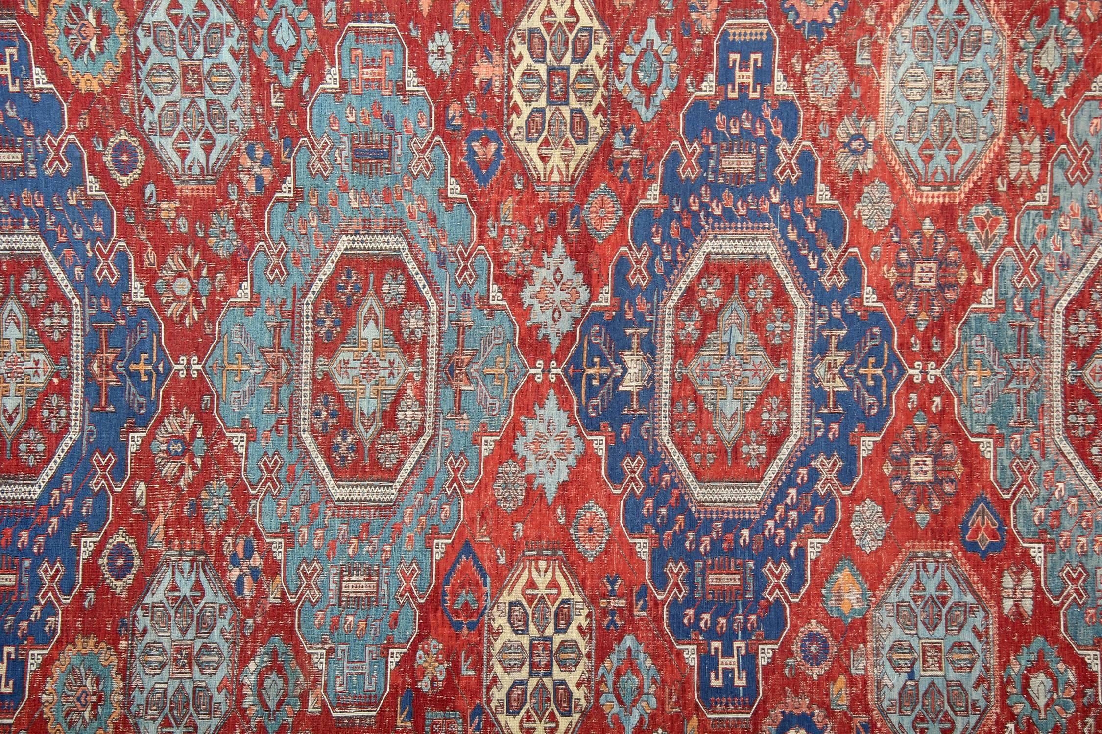 Antique Rugs Caucasian Kuba, Sumakh Kilim Rugs, Floor Rugs, Handmade Carpet In Excellent Condition For Sale In Hampshire, GB