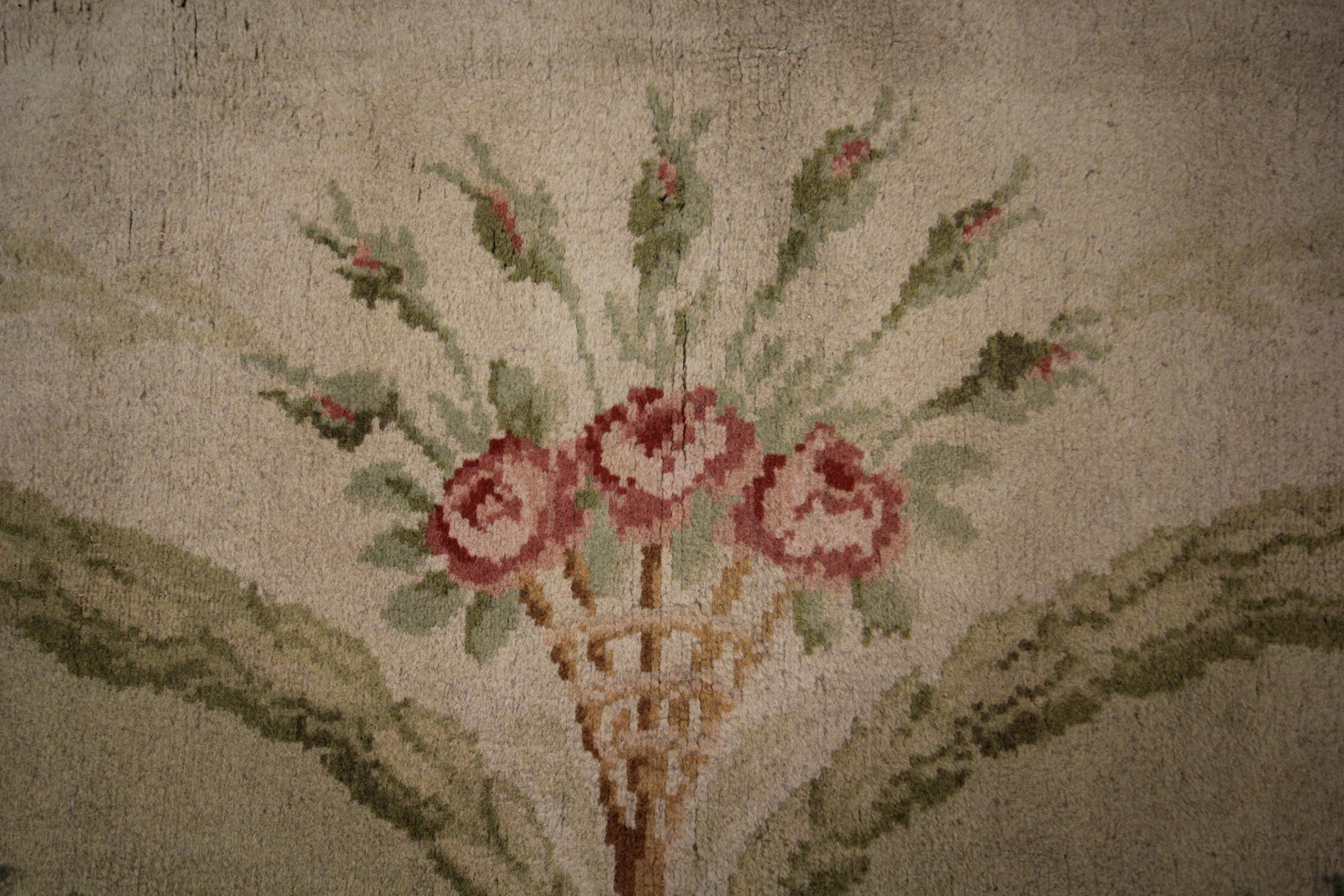 Alfombras Antiguas, Alfombra Savonnerie Francesa, Alfombra Floral Beige Teñido con vegetales en venta