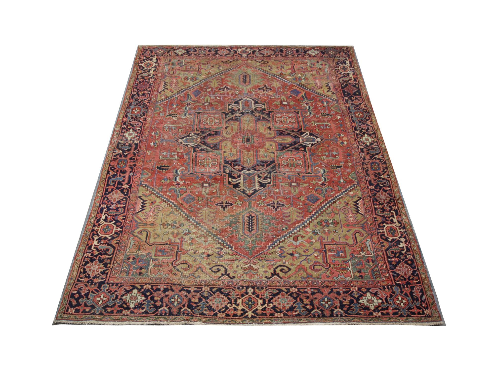 Antique Rugs, Handmade Carpet, Heriz Large Living Room Rugs In Excellent Condition For Sale In Hampshire, GB