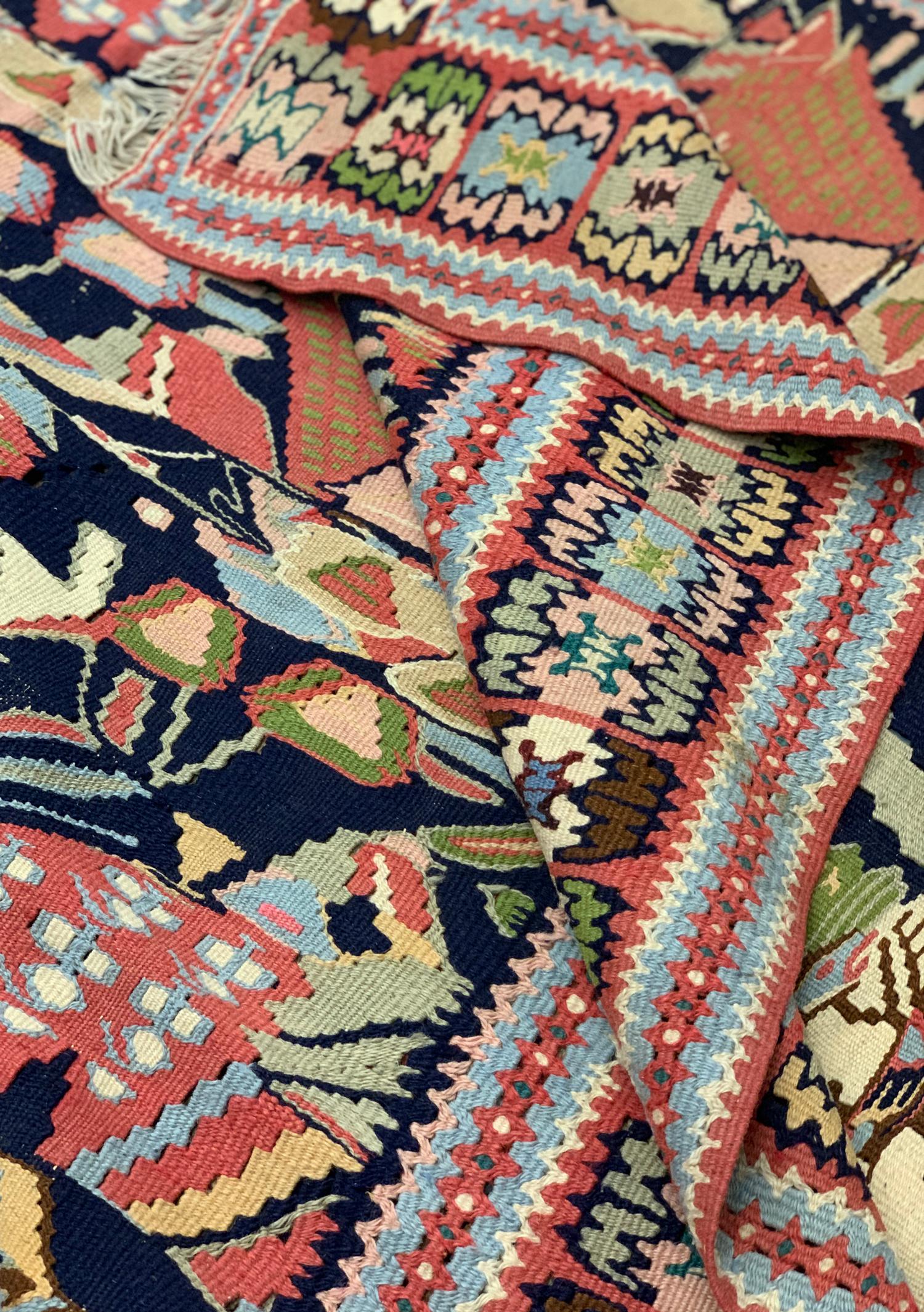 Vegetable Dyed Antique Rugs Handwoven Oriental Kilim Rug Geometric Carpet