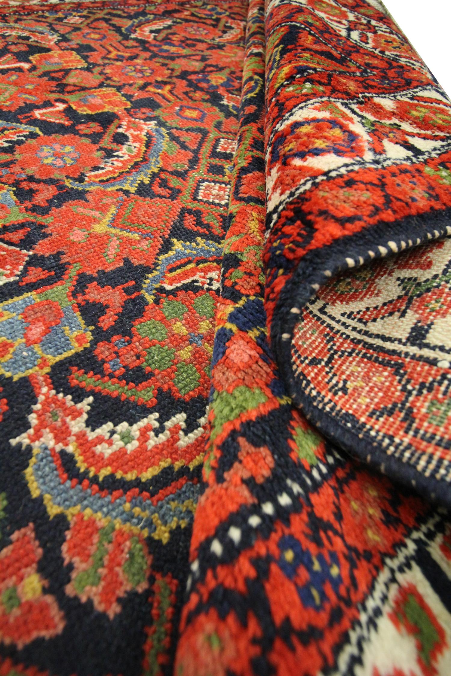 Tapis traditionnels anciens tissés à la main en laine orientale orange et rouge en vente 5