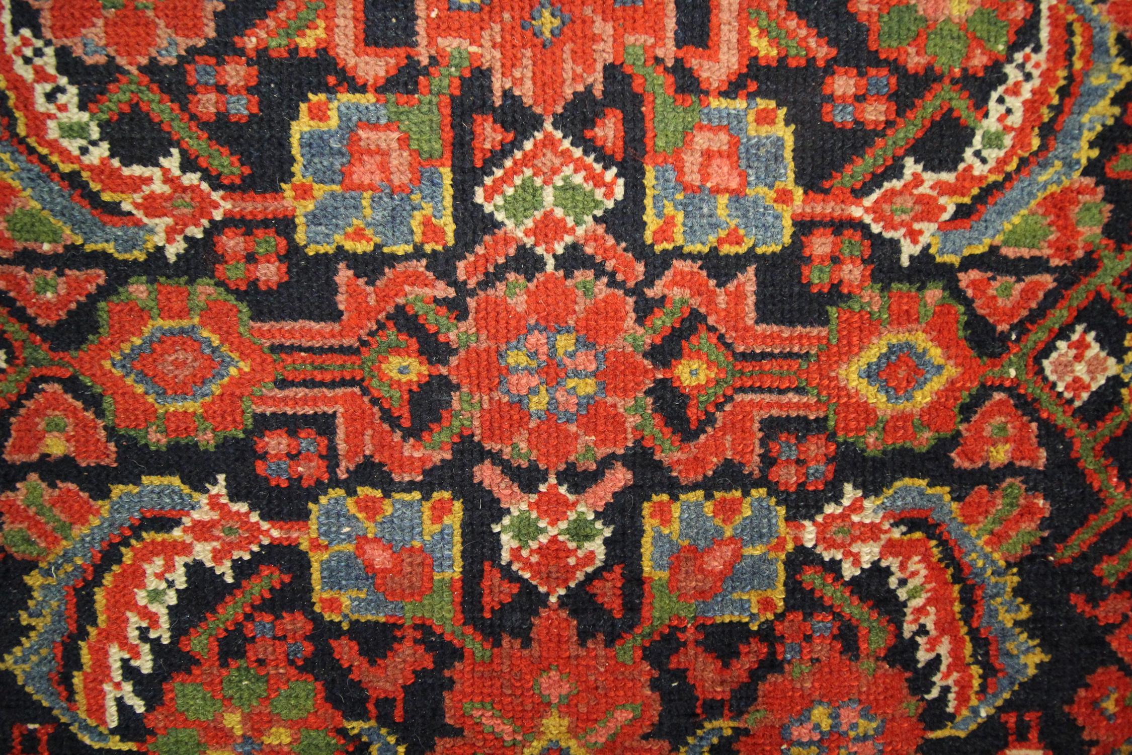 Antique Rugs Handwoven Oriental Wool Orange Red Traditional Carpet In Excellent Condition For Sale In Wembley, GB