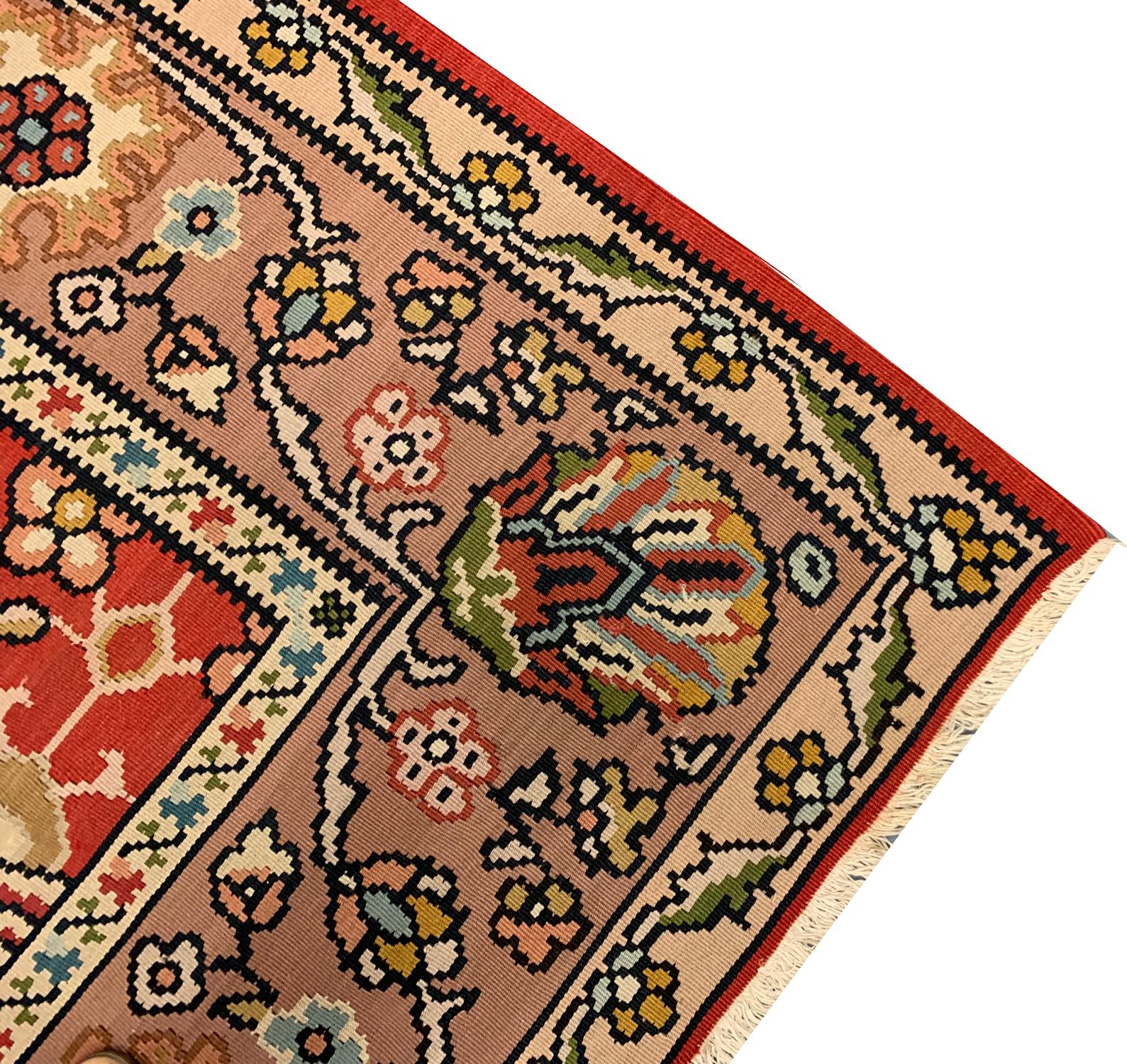 Antike Teppiche Kelim Handgefertigter Teppich Orientalischer Teppich aus rostfarbener Wolle (Türkisch) im Angebot