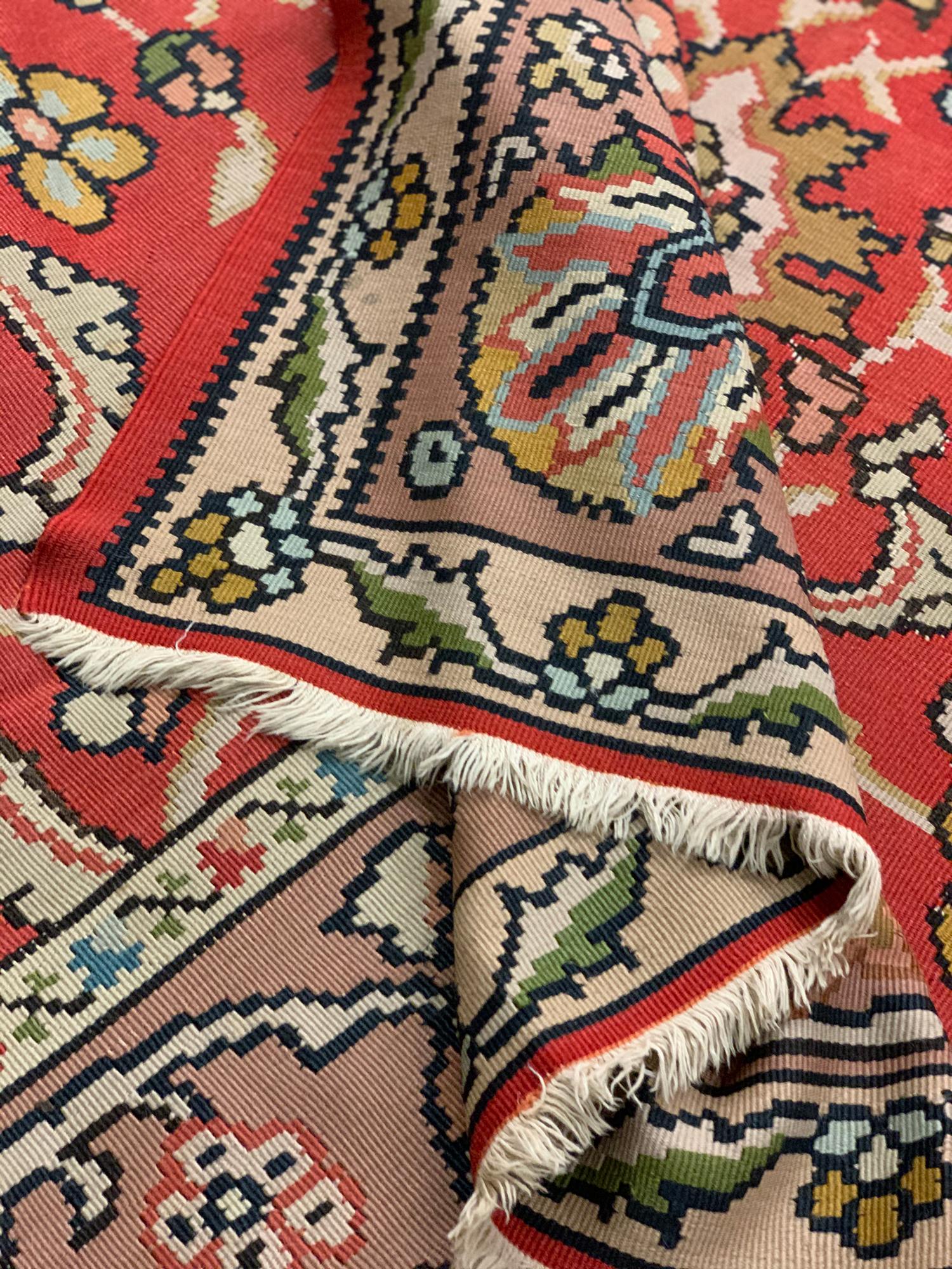 Antike Teppiche Kelim Handgefertigter Teppich Orientalischer Teppich aus rostfarbener Wolle (Handgeknüpft) im Angebot