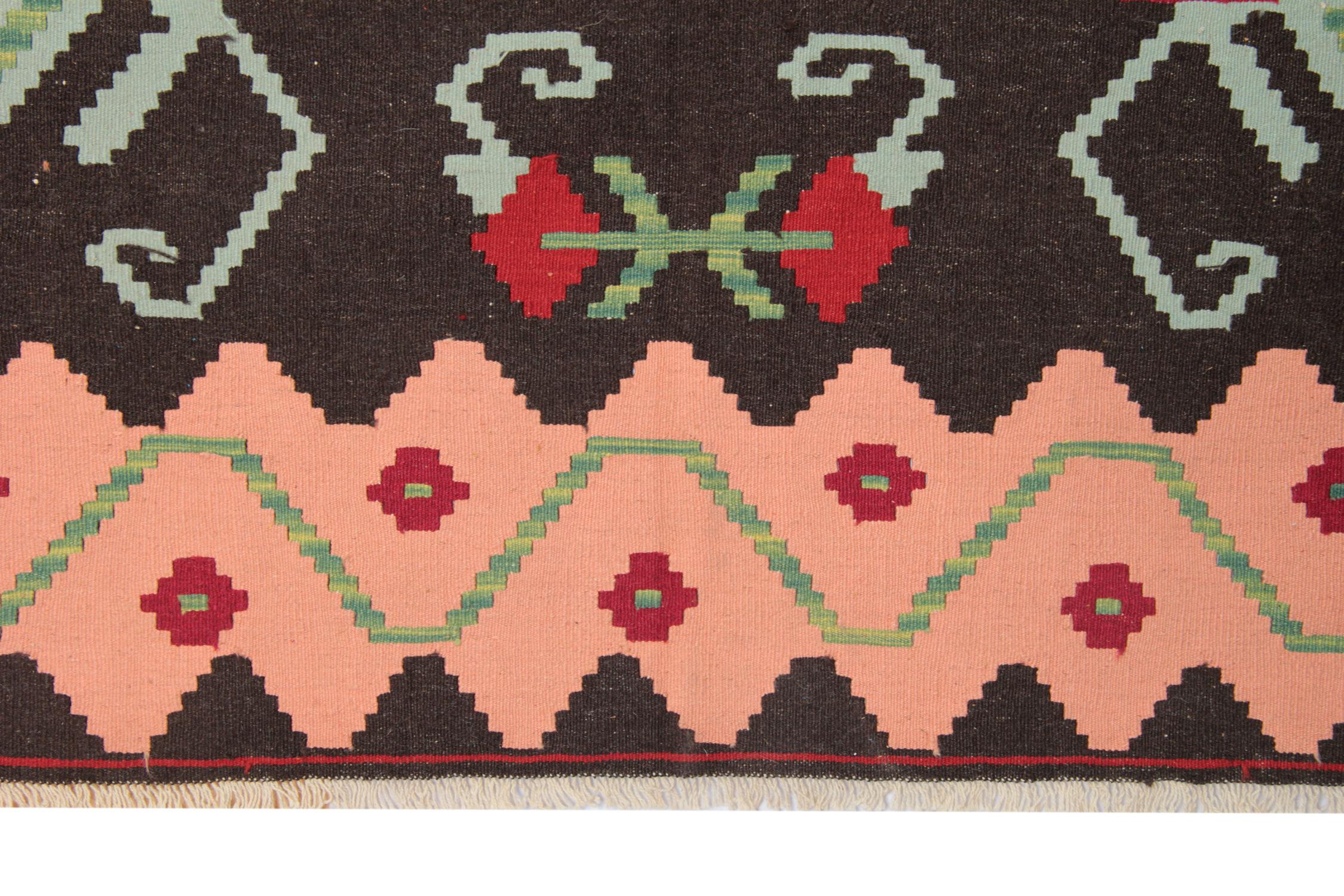 Antike Teppiche Orientalische Kelim-Teppiche, traditionelle Teppiche, handgefertigte Teppiche im Angebot (Armenisch) im Angebot