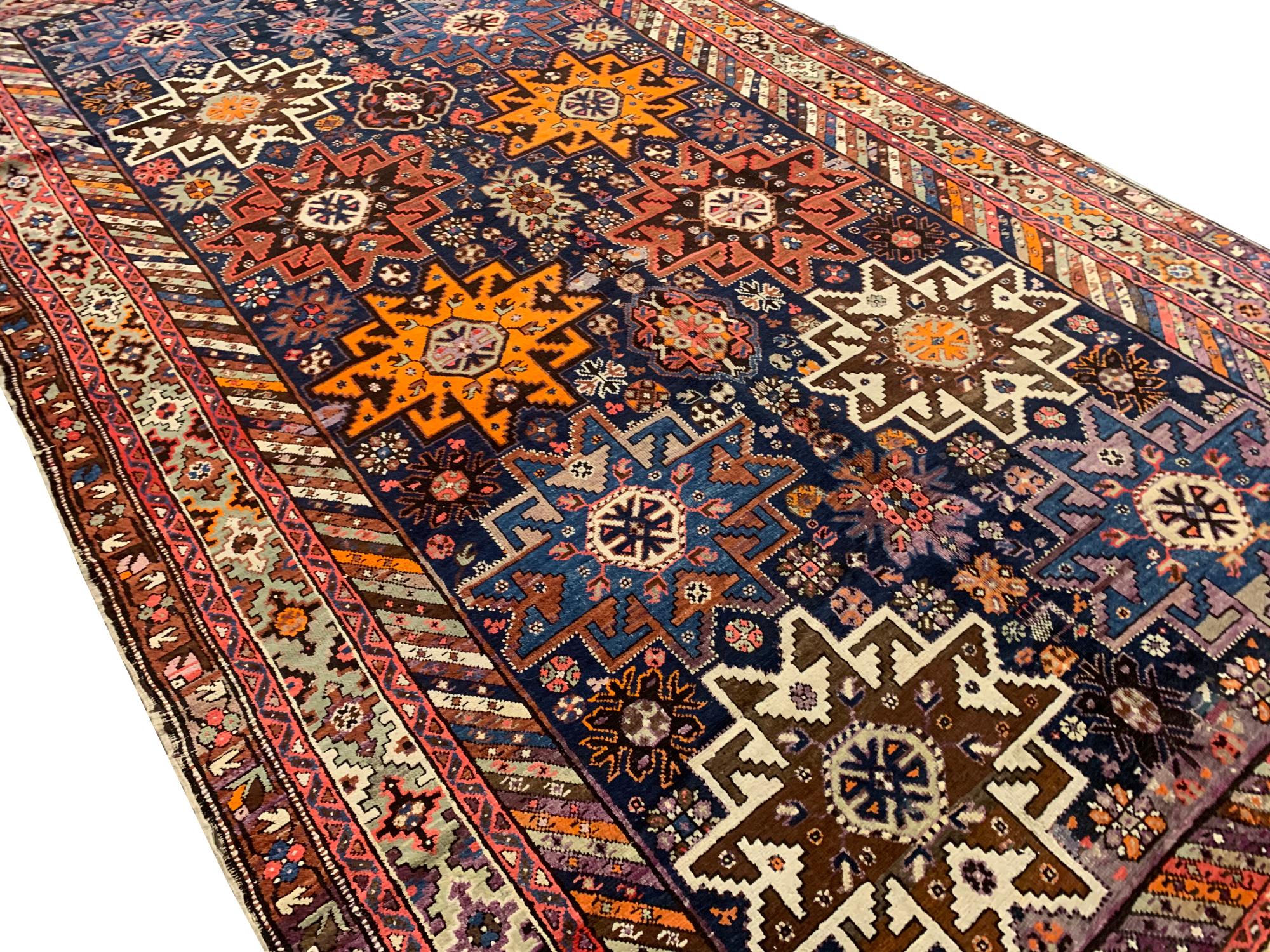 Antike Teppiche aus orientalischer Wolle, geometrische Kazak-Teppiche, im Angebot (Handgeknüpft) im Angebot