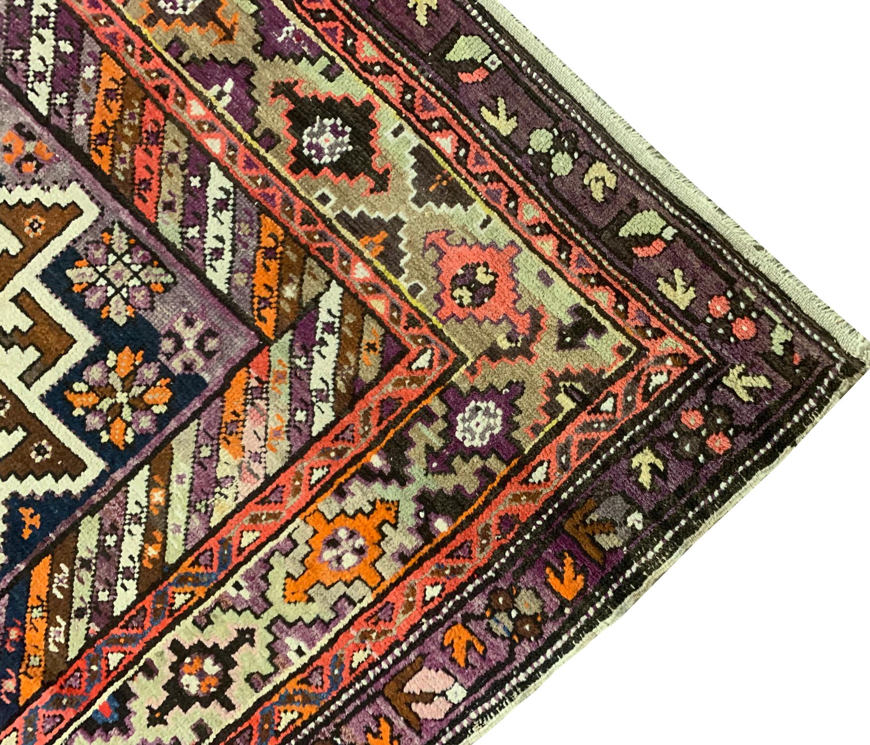 Early 20th Century Antique Rugs Oriental Wool Geometric Kazak Rugs for Sale For Sale
