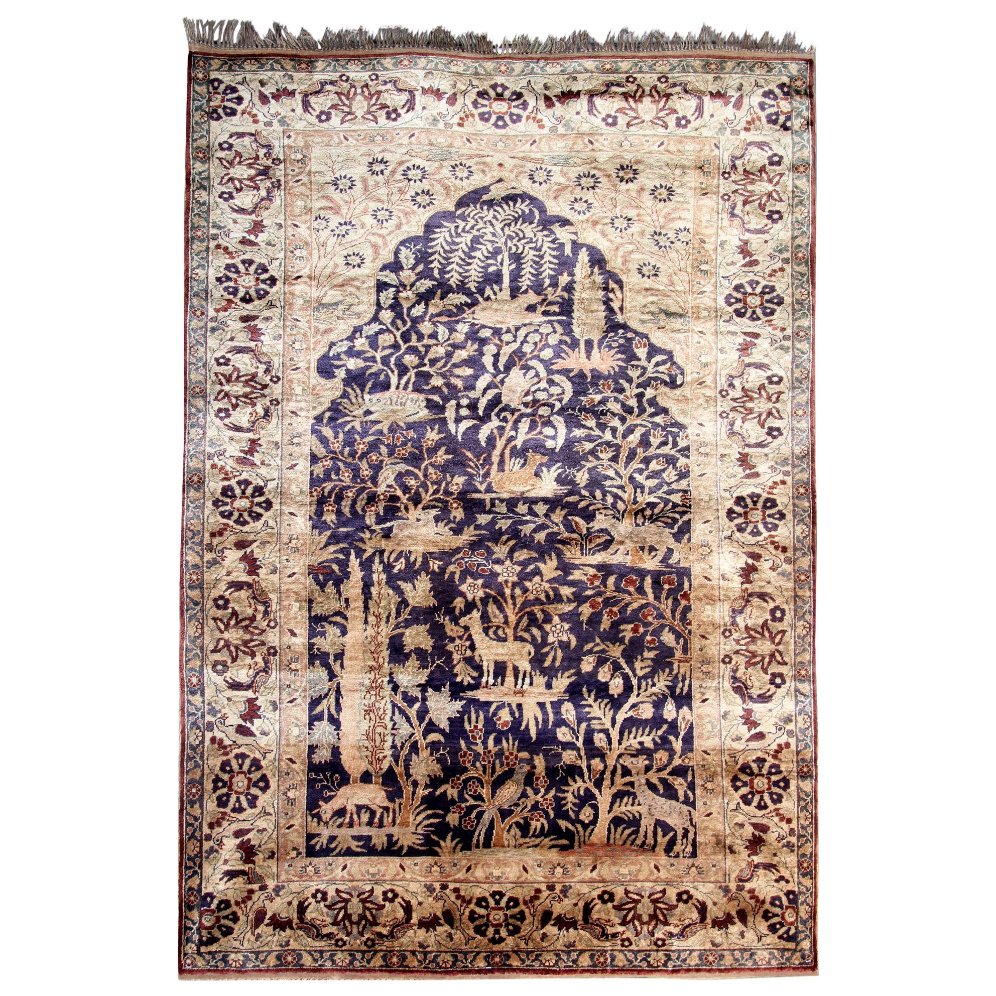 Antique Rugs, Pure Silk Rugs Turkish Rugs Handmade Carpet Oriental Rug for Sale For Sale