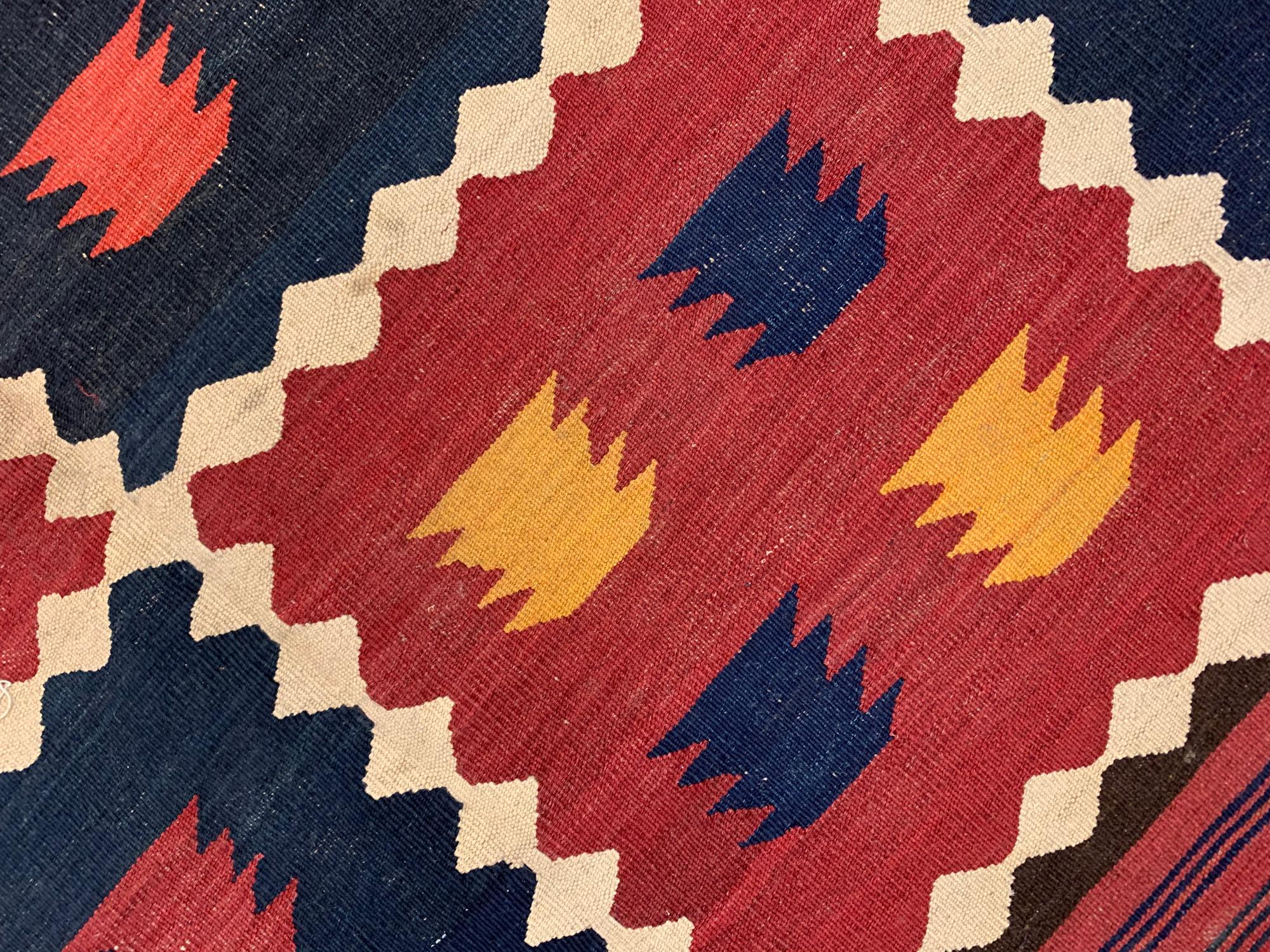 Antique Rugs Red Blue Wool Kilim Area Rug Flat-Woven Tribal Kilim In Excellent Condition For Sale In Hampshire, GB