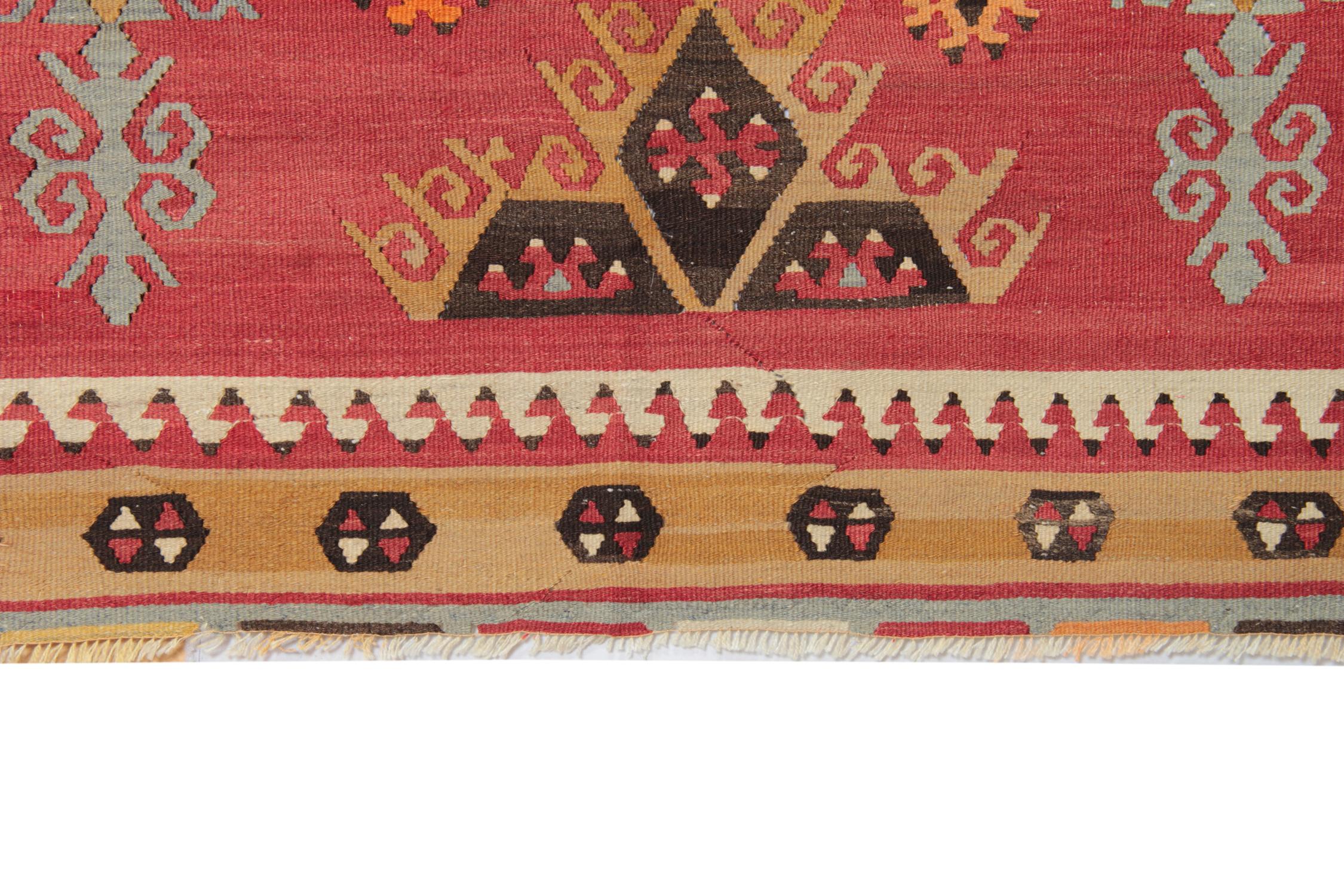 Antique Rugs, Turkish Kilim Rug, Sarkisla Carpet Rug from Anatolia In Excellent Condition In Wembley, GB