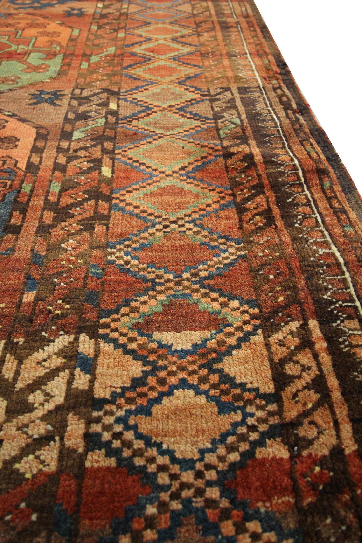Antique Rugs Turkmen Original Ersari Handwoven Wool Area Rugs en vente 3