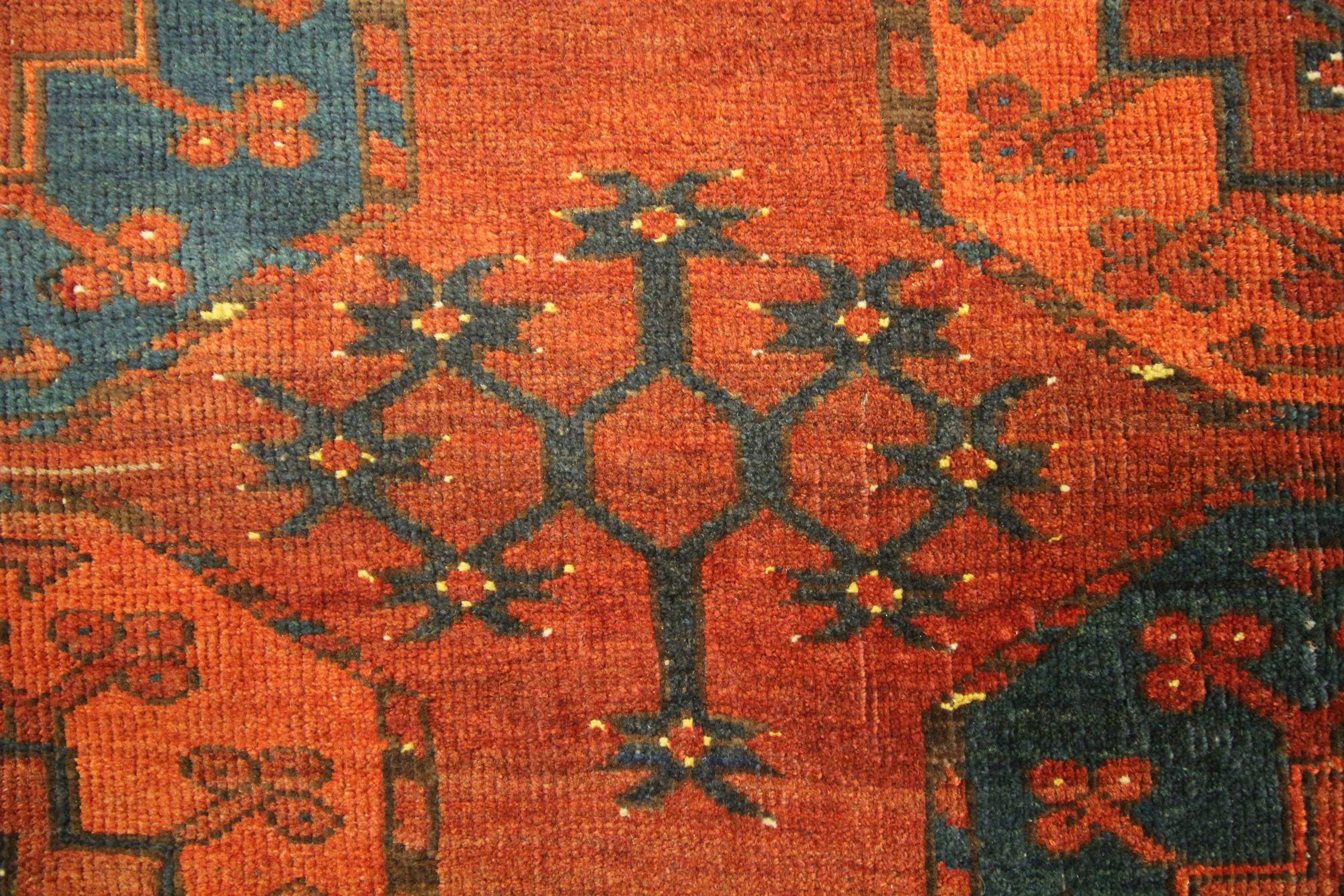 Early 20th Century Antique Rugs Turkmen Original Ersari Handwoven Wool Area Rug For Sale
