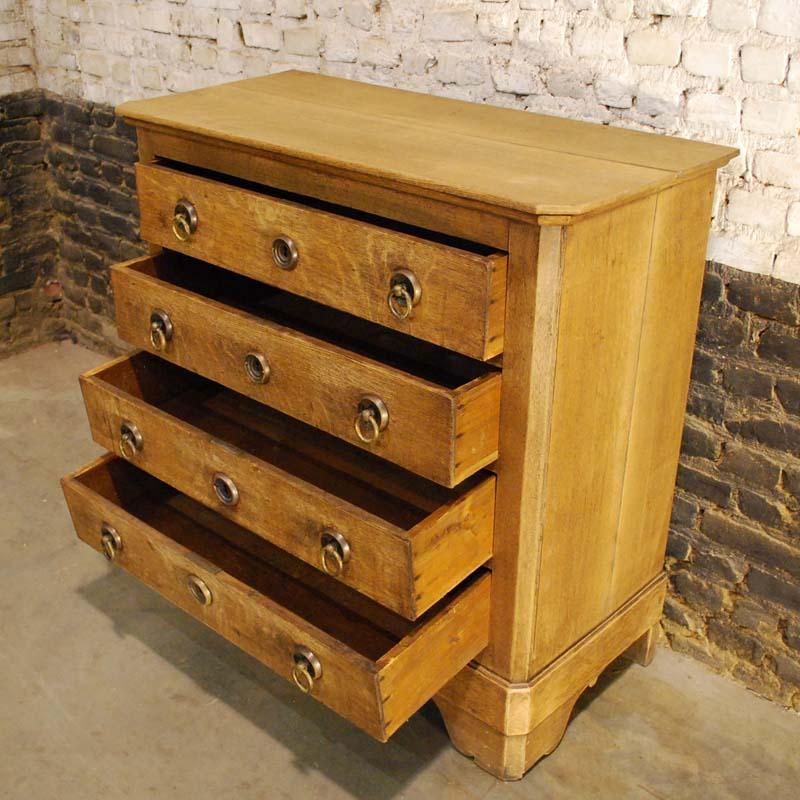 Antique Rural French Chest of Drawers or Commode in Cleaned Natural Oak 3