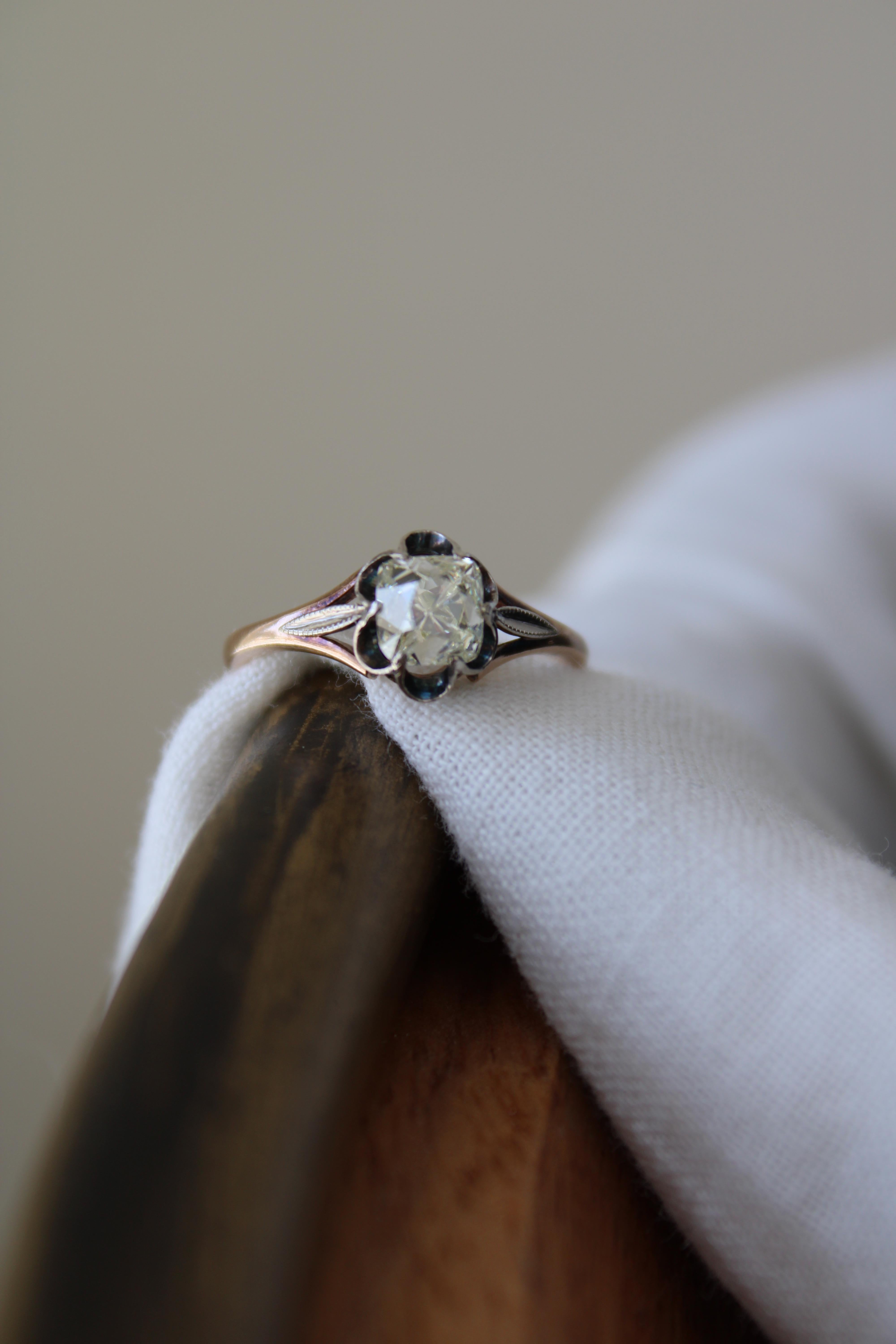 Antique Russian 1.20 Carat Peruzzi Diamond Solitaire Engagement Ring  In Good Condition For Sale In Jersey City, NJ