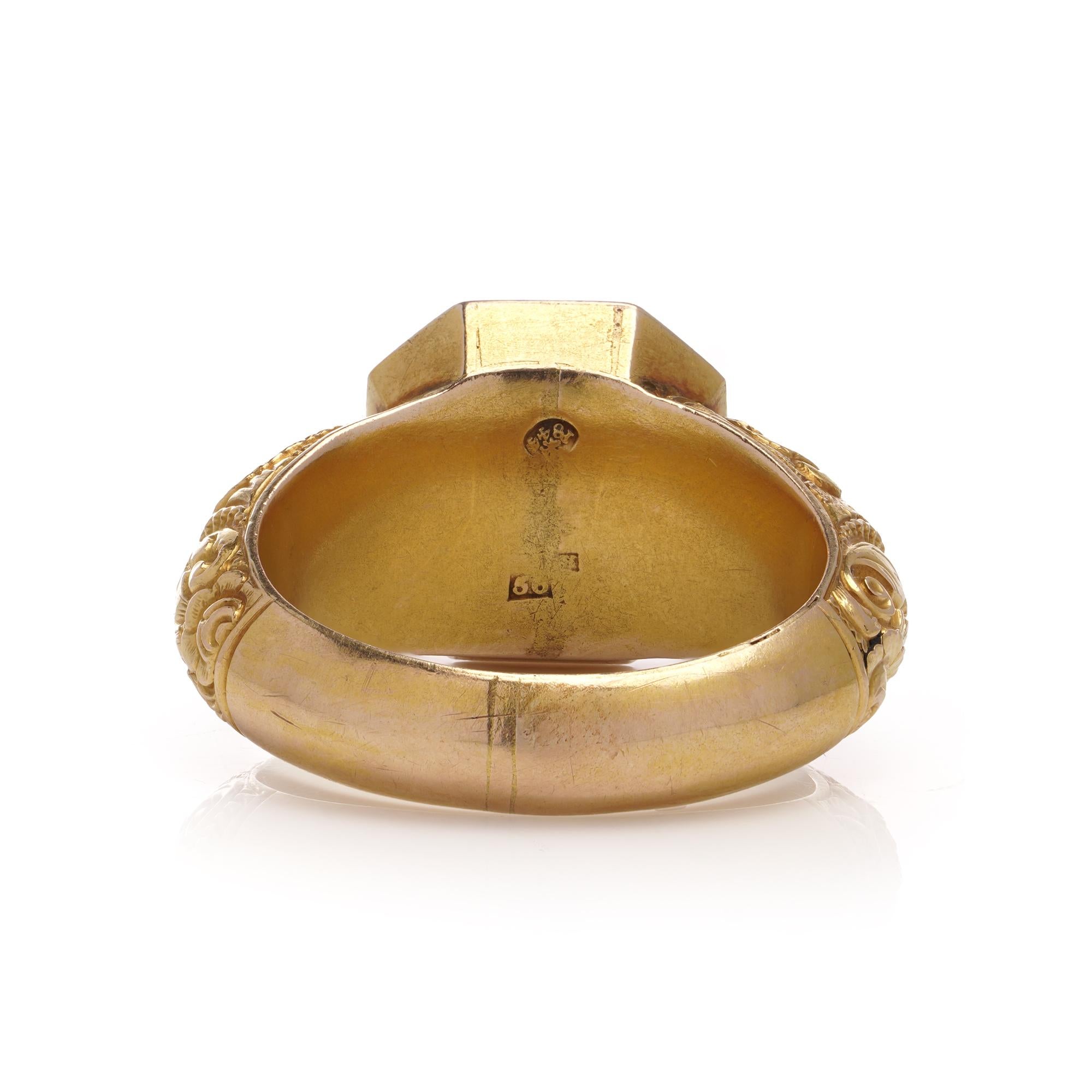Antique Russian 14kt. yellow gold Carnelian signet large size men's ring For Sale 2
