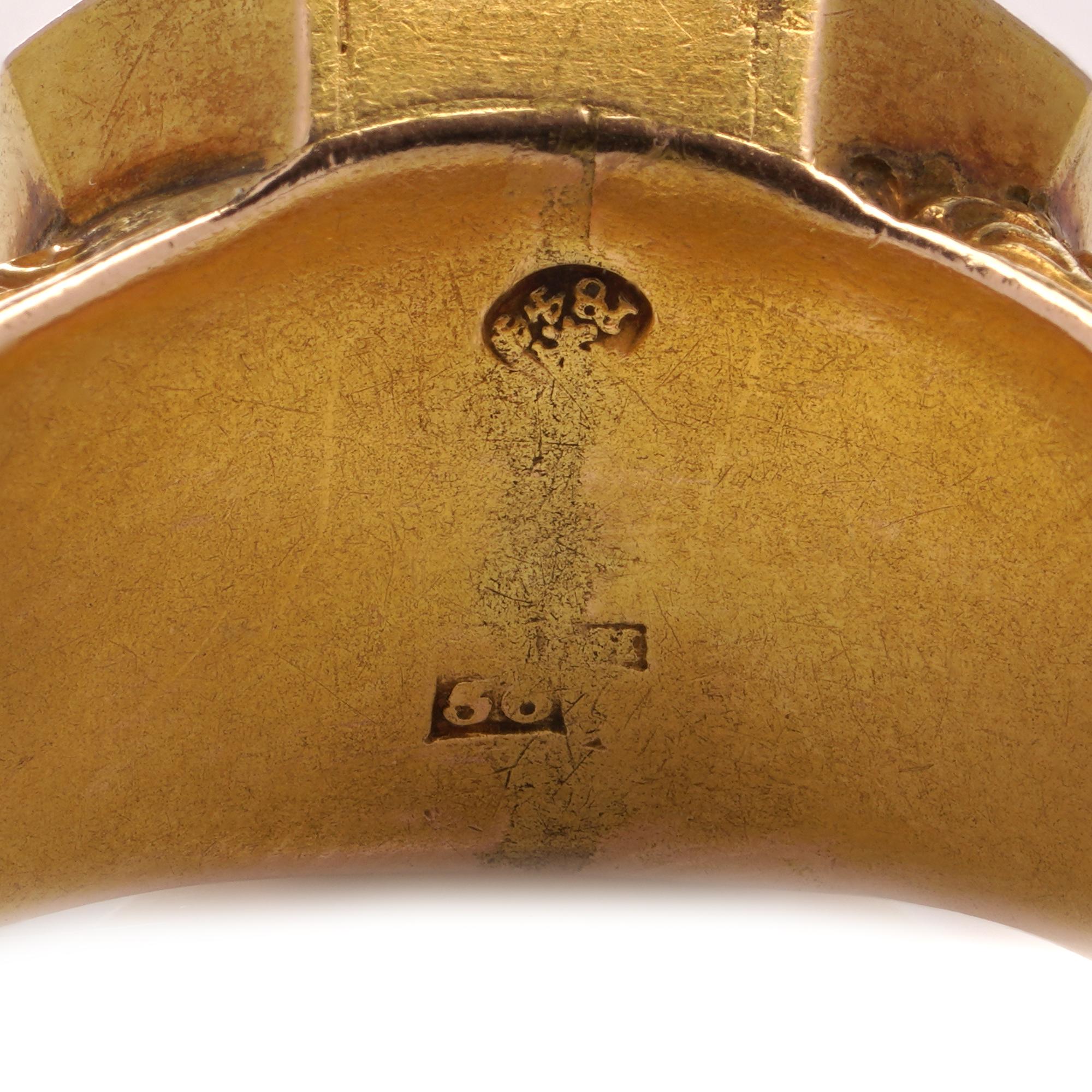 Antique Russian 14kt. yellow gold Carnelian signet large size men's ring For Sale 4