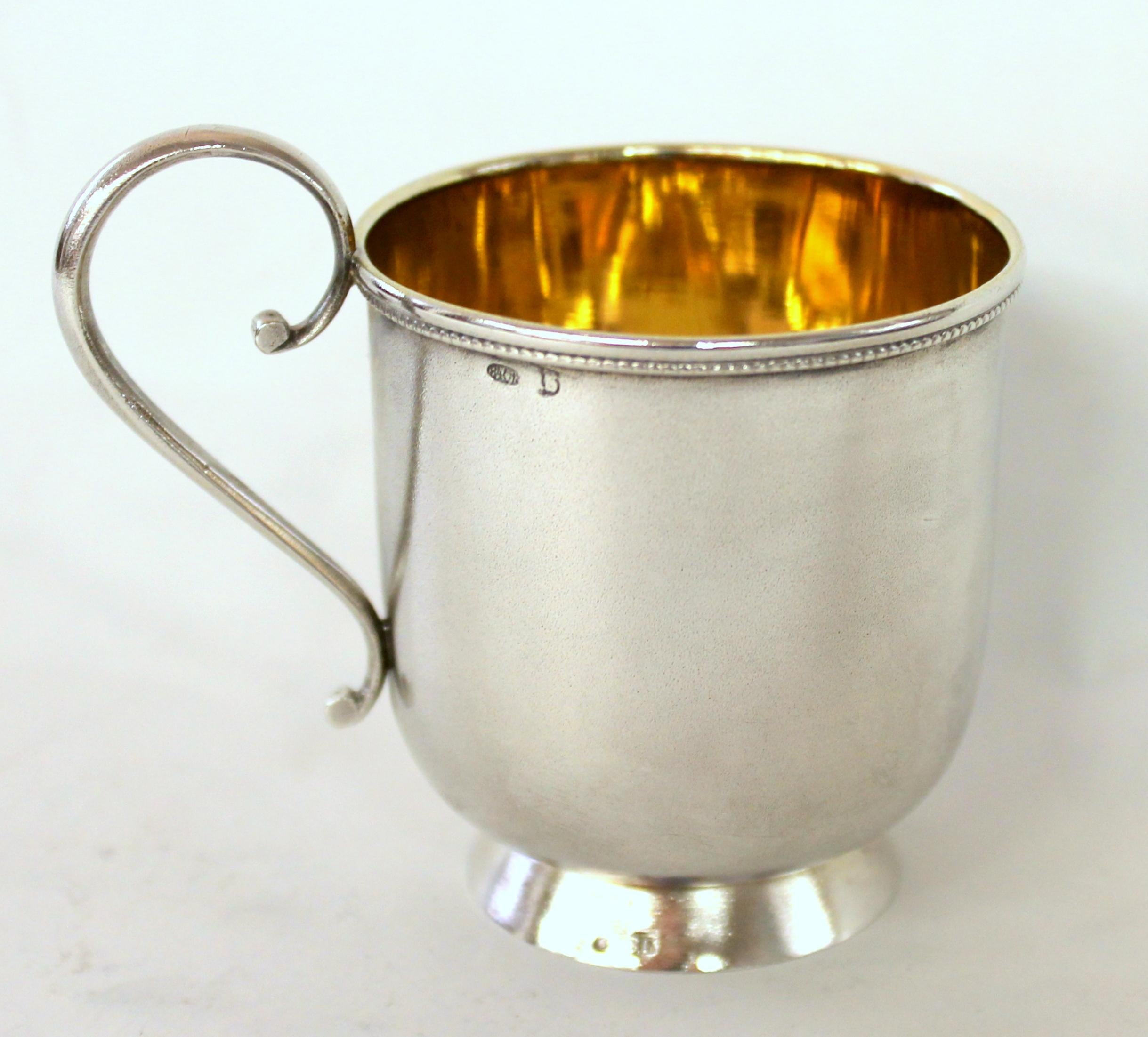 Antigua taza y platillo rusos de plata .875 grabados a mano, Baladanova, Moscú en venta 2