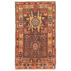 Antiker russischer Teppich im Kazak-Design, antik