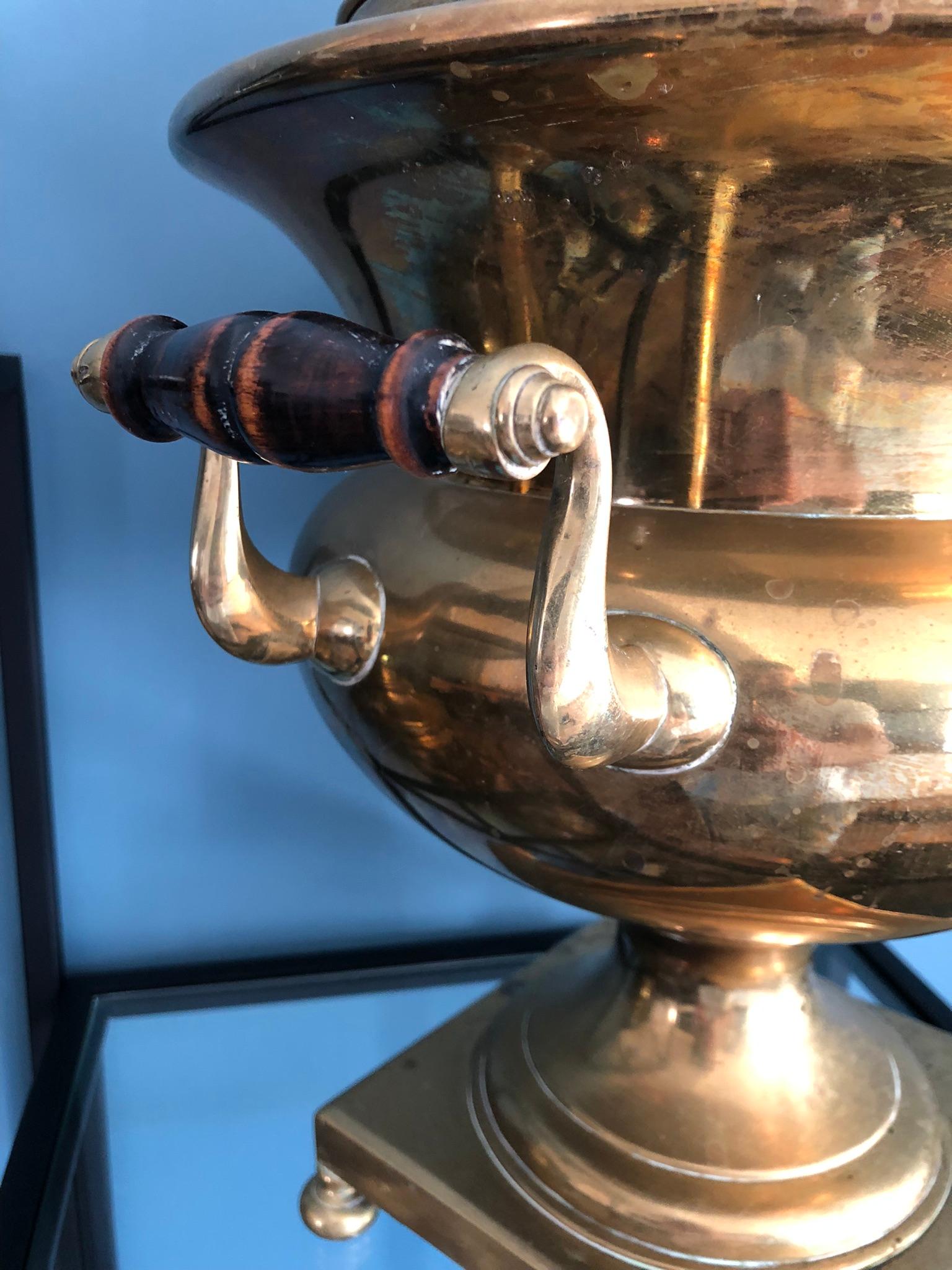 Antique Russian Brass Samovar 19th Century “Ivan Pushkov v Danilove” For Sale 4