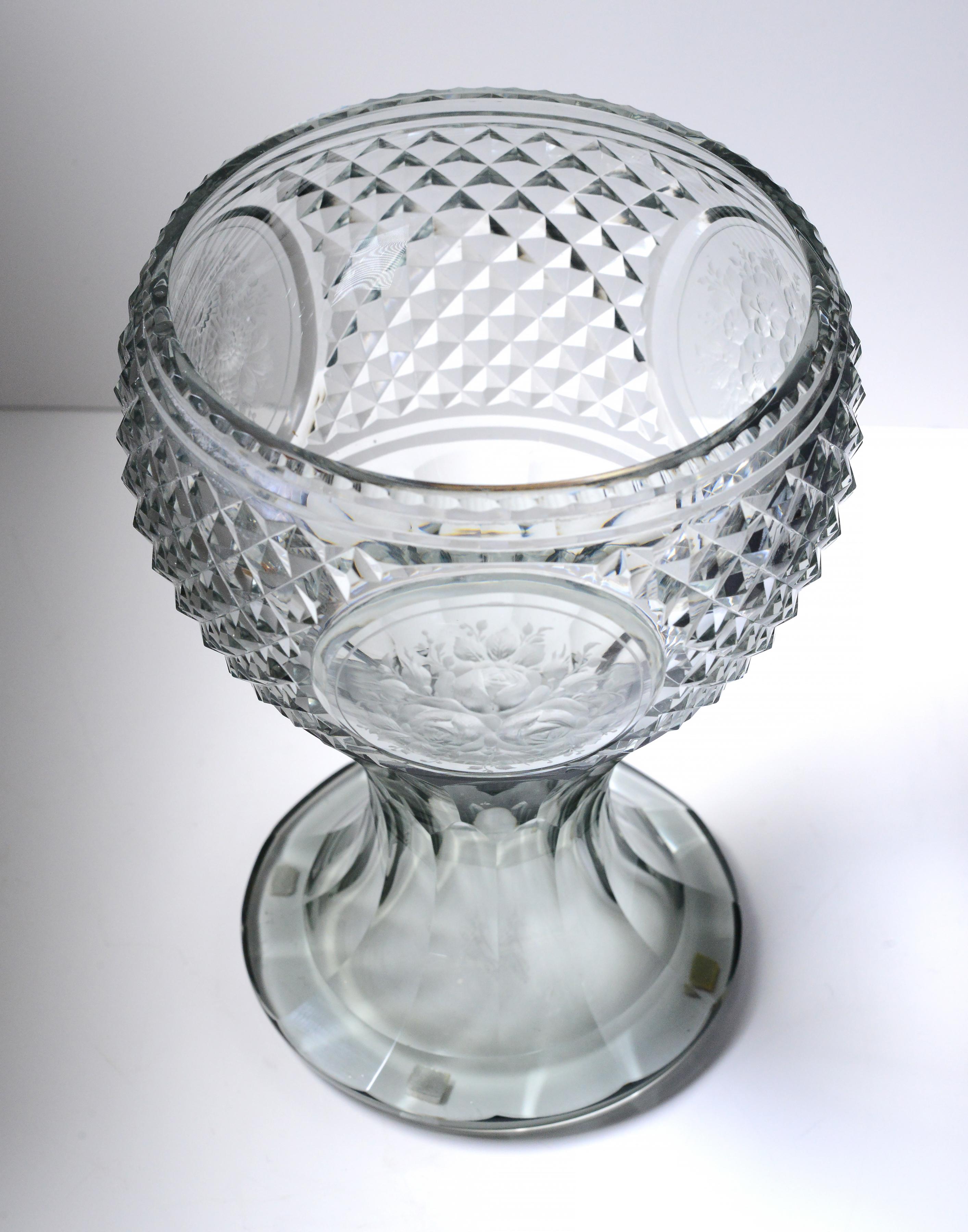 Antique Russian Carved Crystal Glass Vase with Floral Engraved 19th century For Sale 2