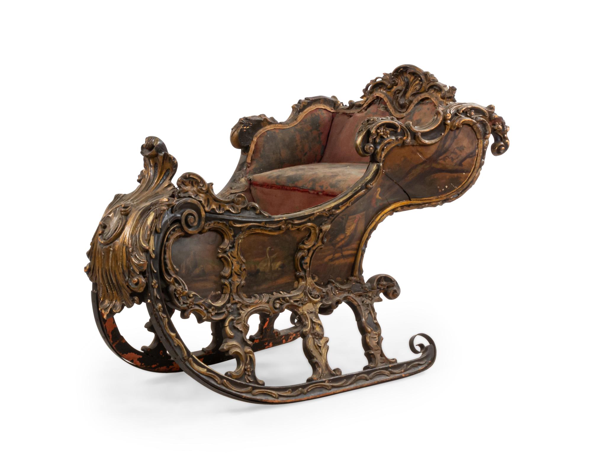 Antique Russian Carved Sleigh In Good Condition For Sale In Queens, NY