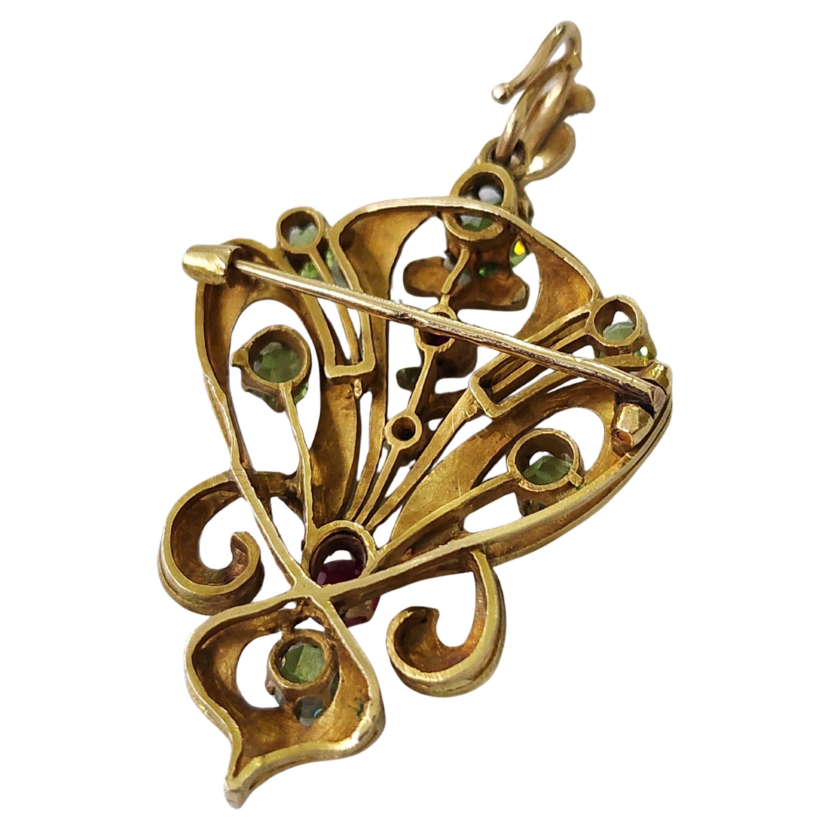 Pendentif en or, démantoïde et rubis, ancienne Russie en vente 2