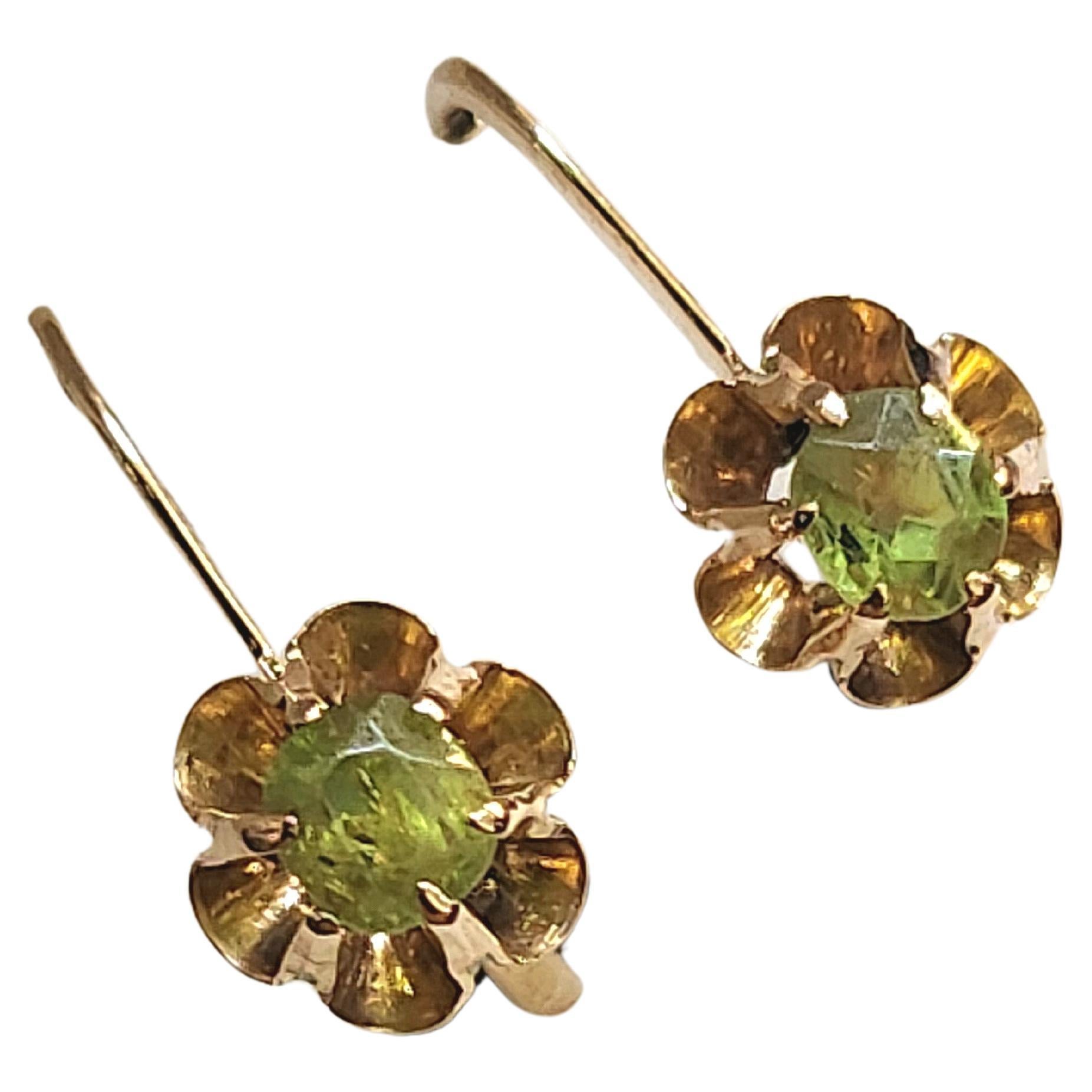 Antike russische Demantoid-Ohrringe aus Gold im Angebot