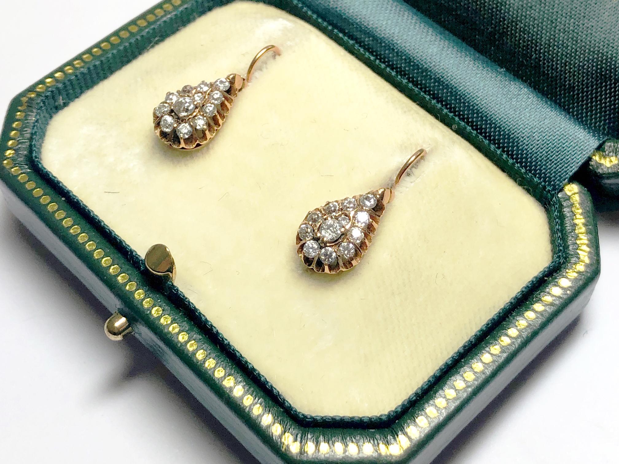 Taille vieille mine Boucles d'oreilles pendantes russes anciennes en or et diamants en vente