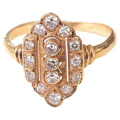 Anillo de oro con diamantes ruso antiguo