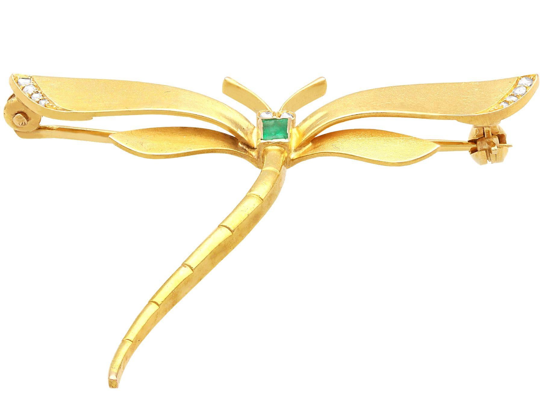 Antique Russian Emerald and Diamond Yellow Gold Dragonfly Brooch In Excellent Condition In Jesmond, Newcastle Upon Tyne