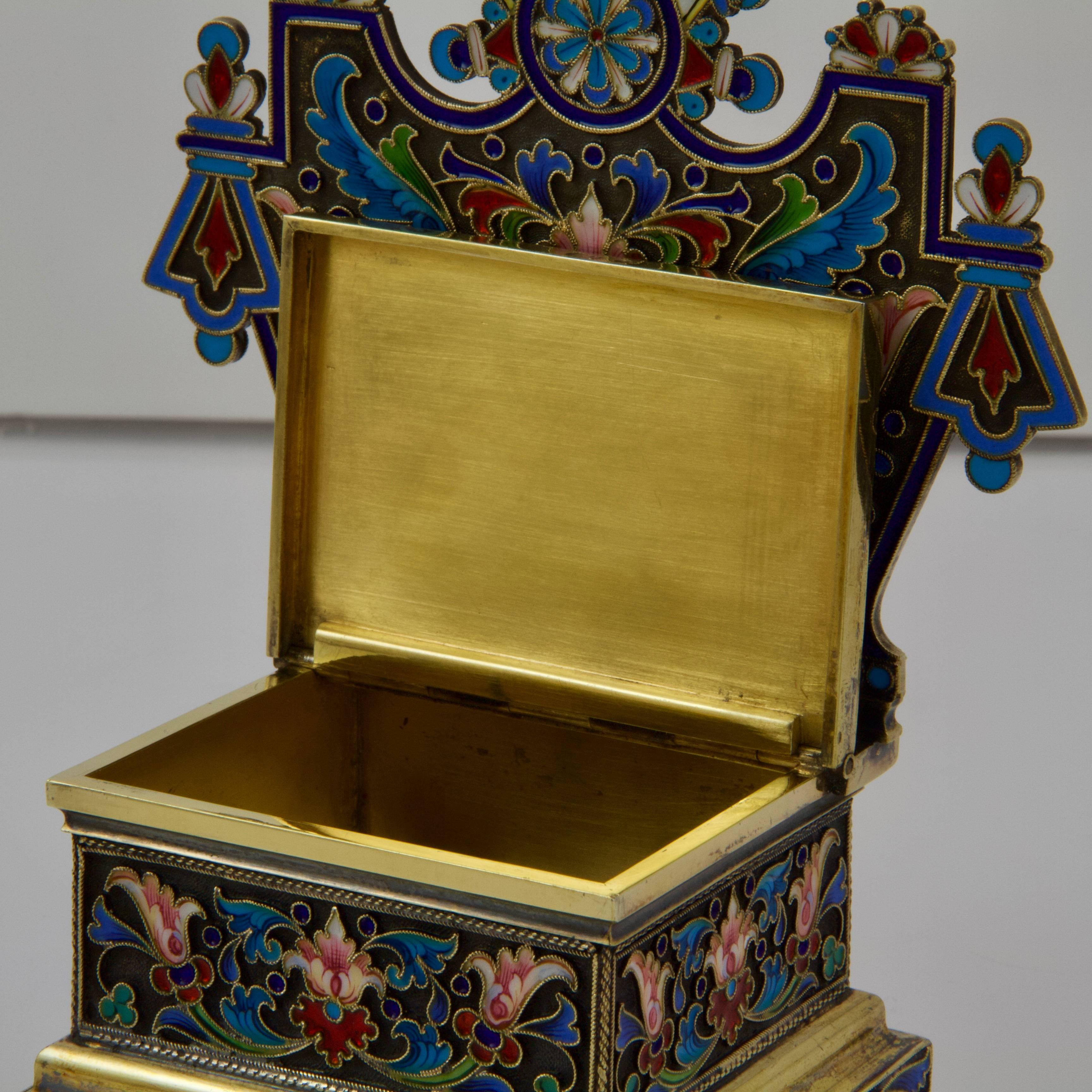 Antique Russian Enamel and Vermeil Salt-Chair by Ovchinikov In Good Condition For Sale In Paris, FR