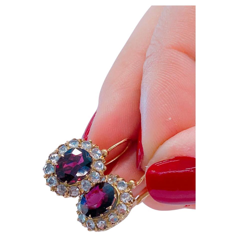 Antique Garnet And Rose Cut Diamond Russian Gold Earrings In Good Condition For Sale In Cairo, EG