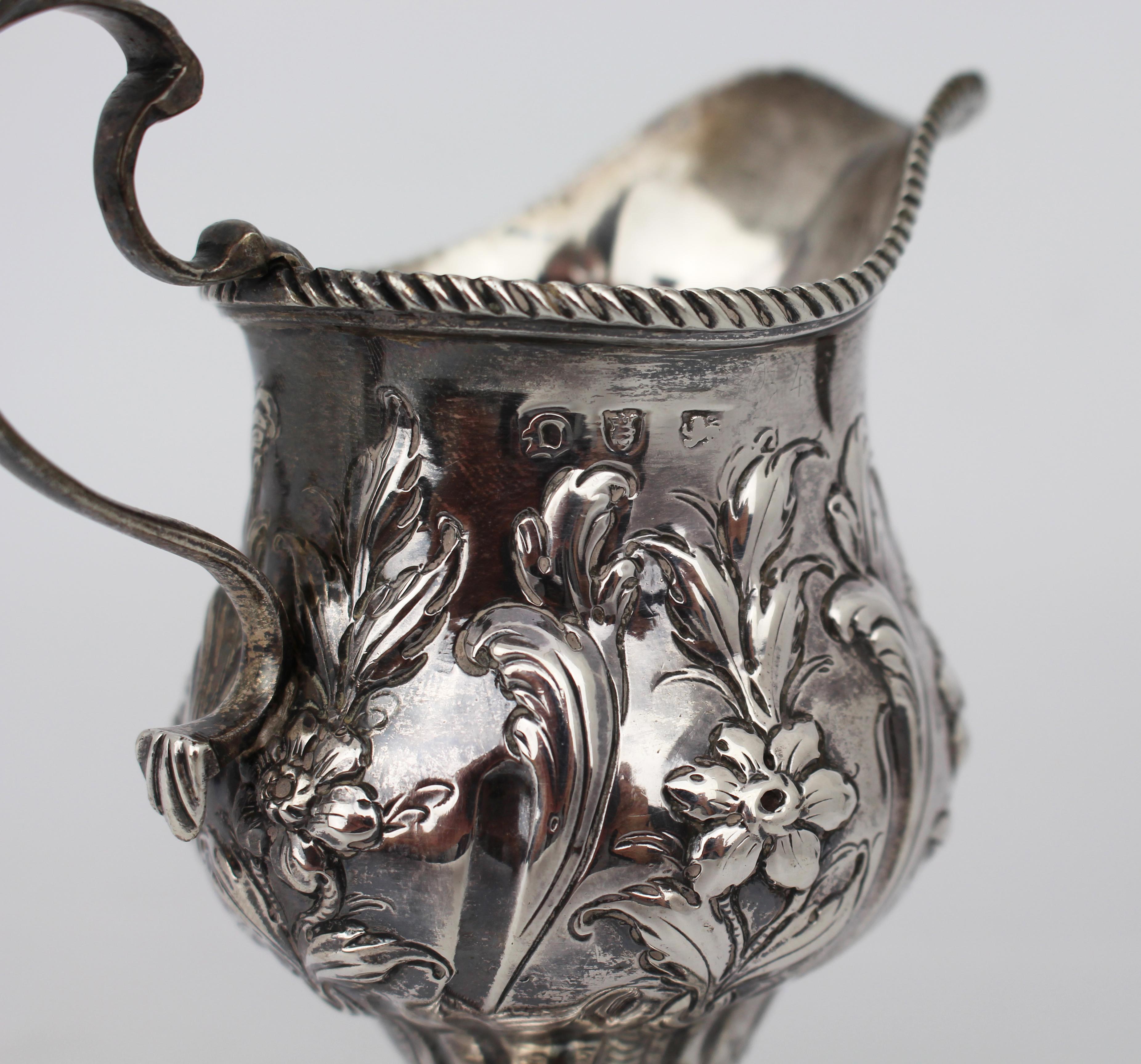 18th Century English Georgian Solid Silver Cream Ewer – London, 1759 For Sale 3